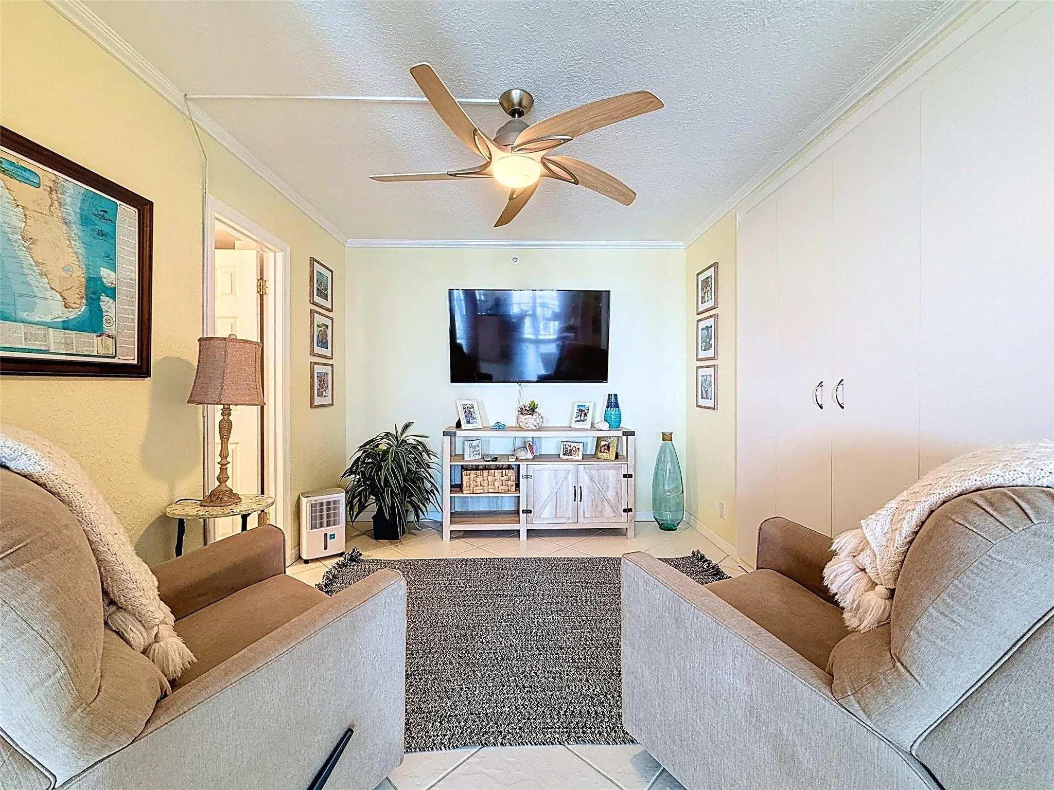 1505 N Riverside Drive, #1106