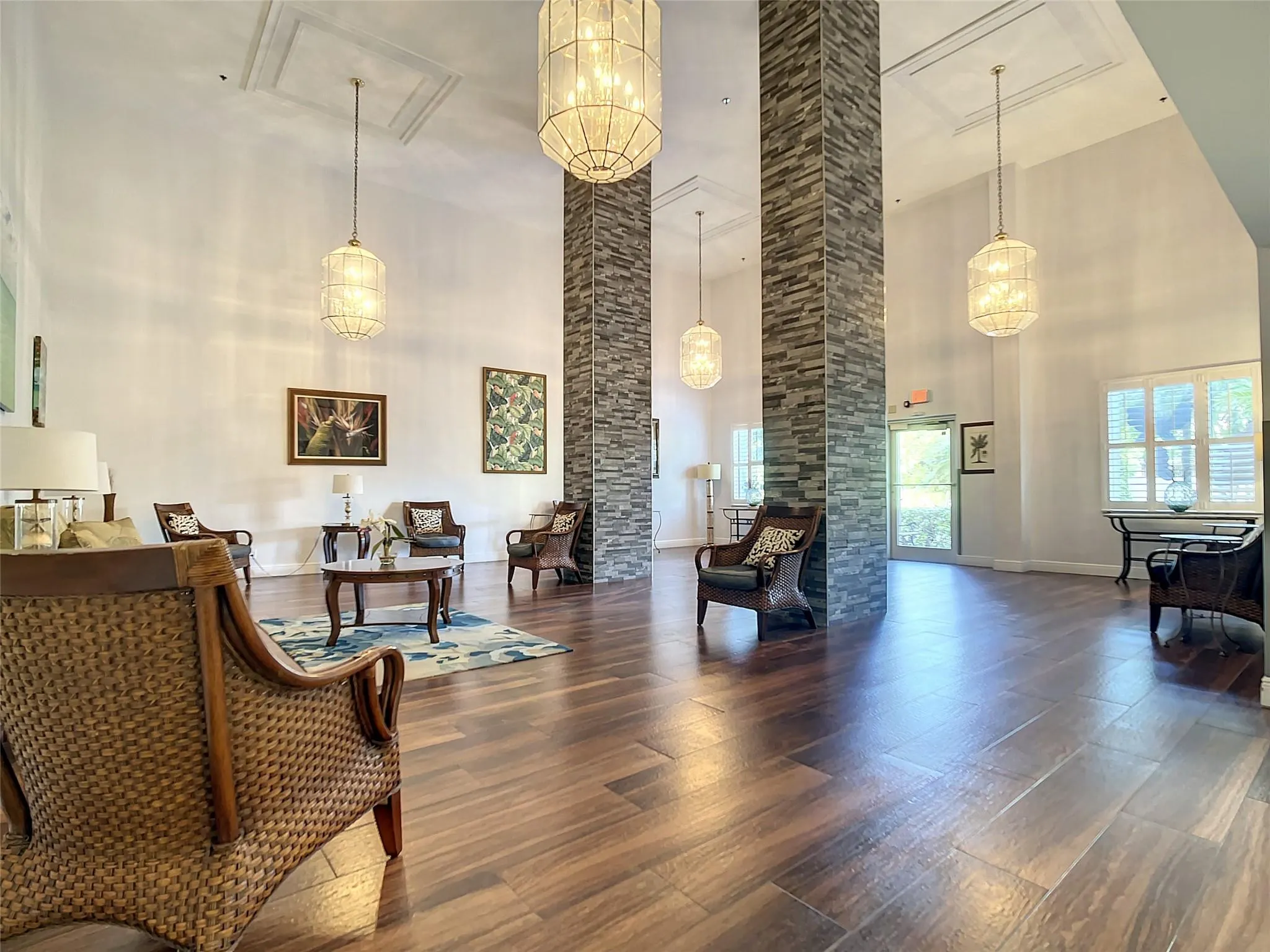 1505 N Riverside Drive, #1106