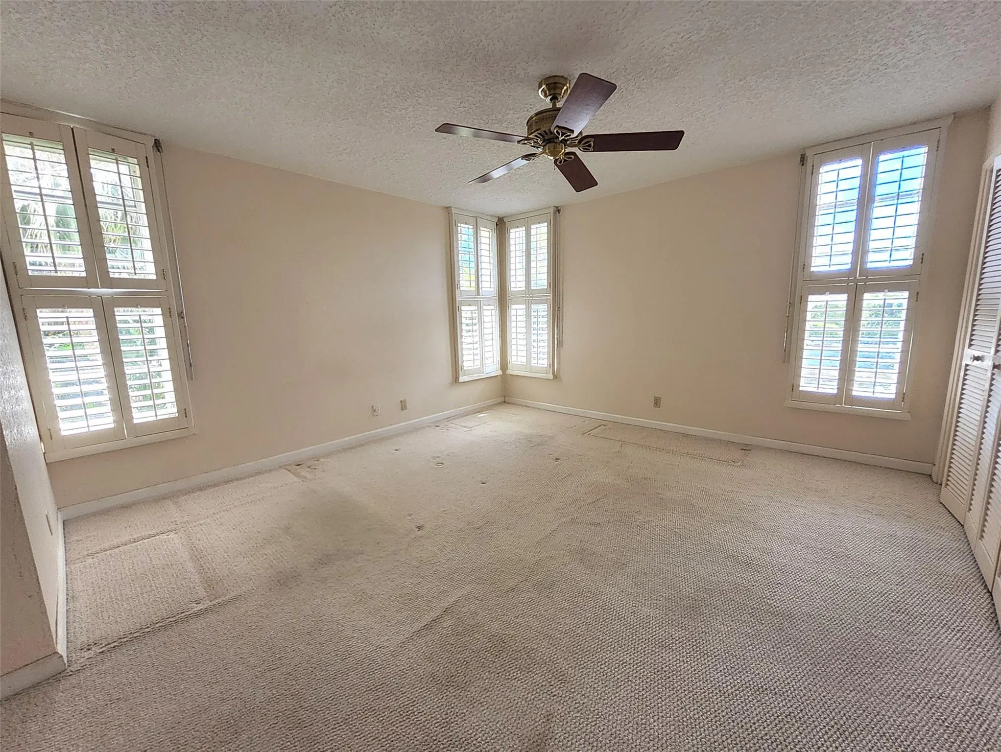 3151 S Palm Aire Dr, #301