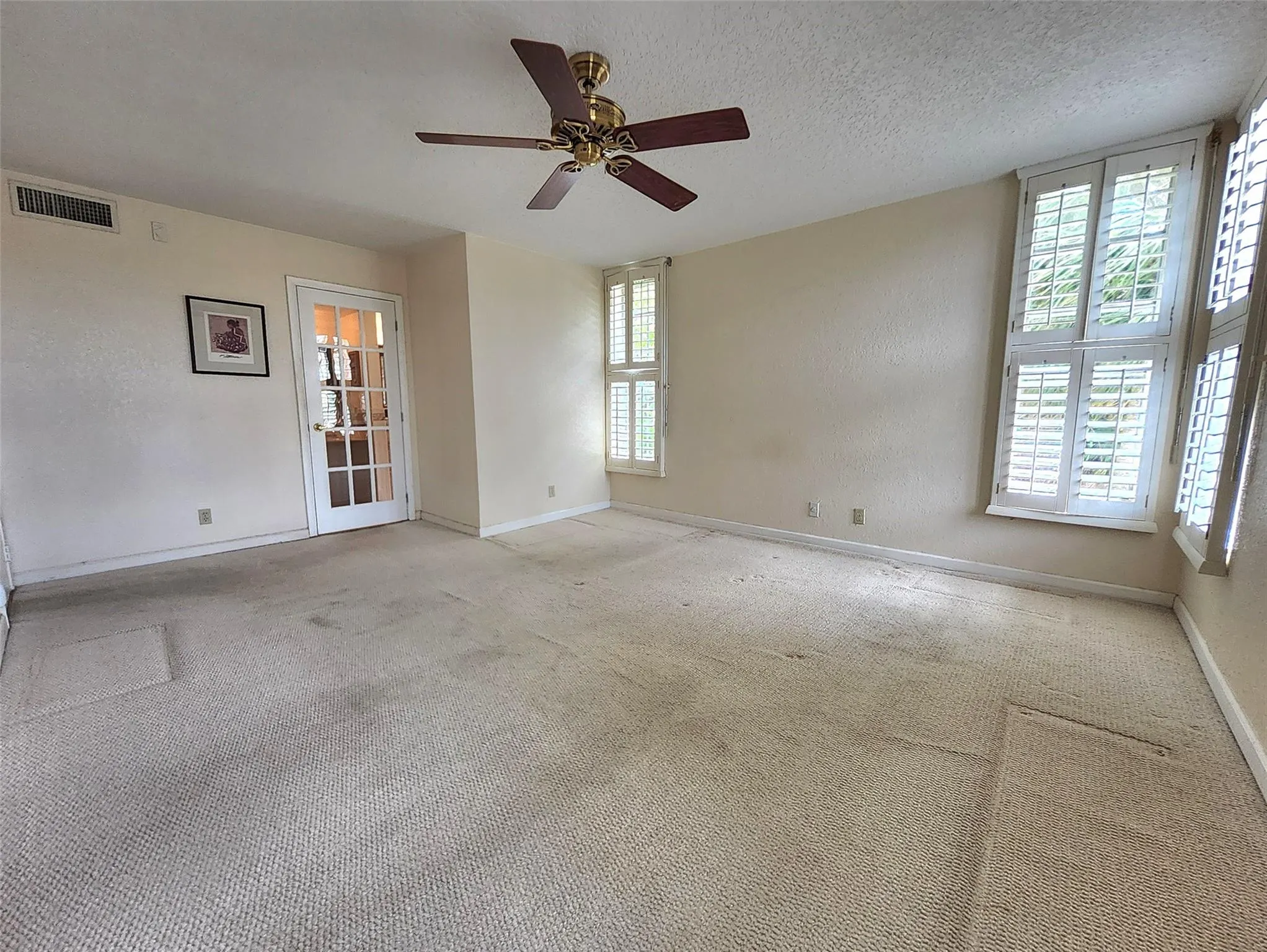 3151 S Palm Aire Dr, #301