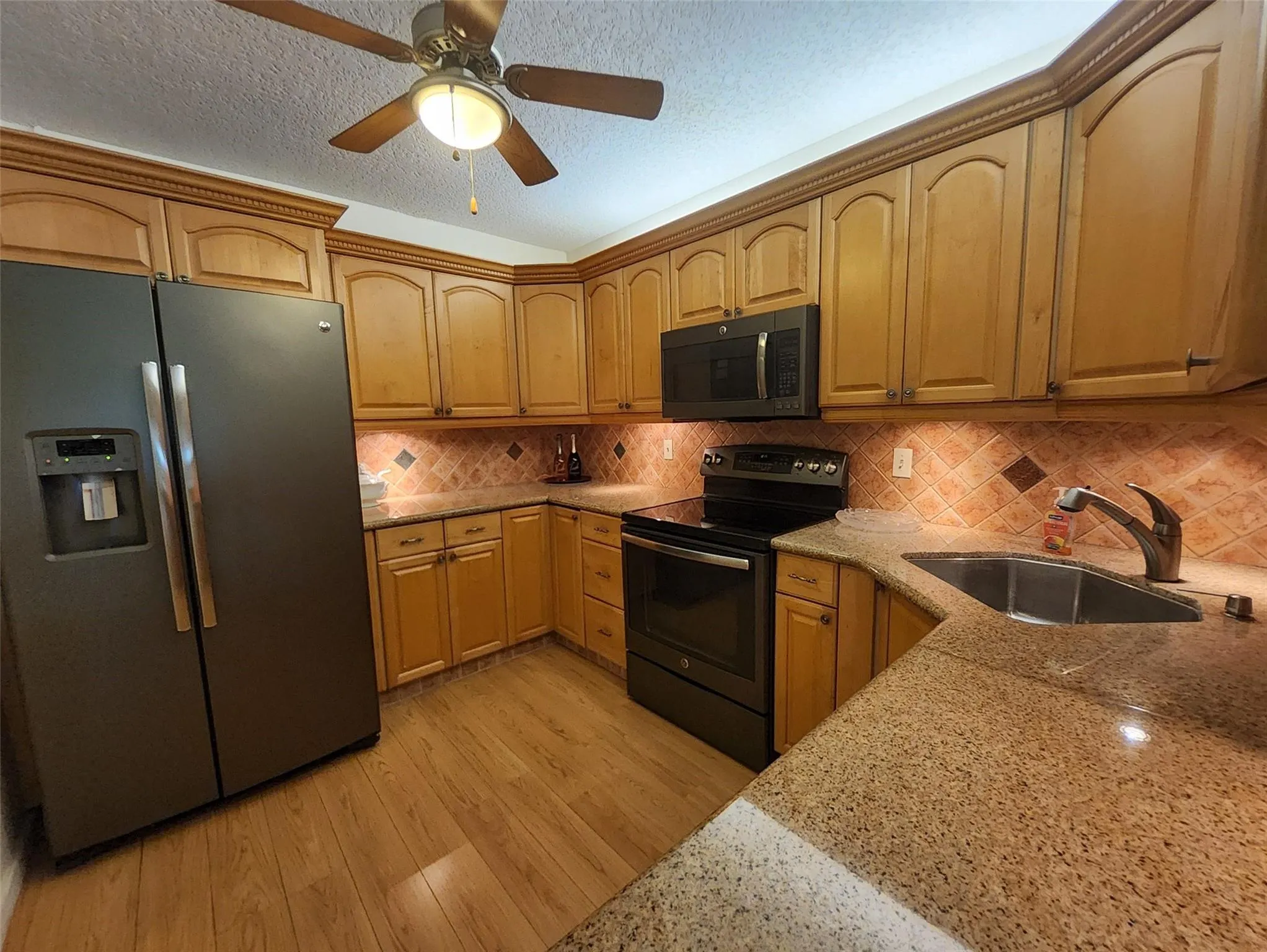 3151 S Palm Aire Dr, #301