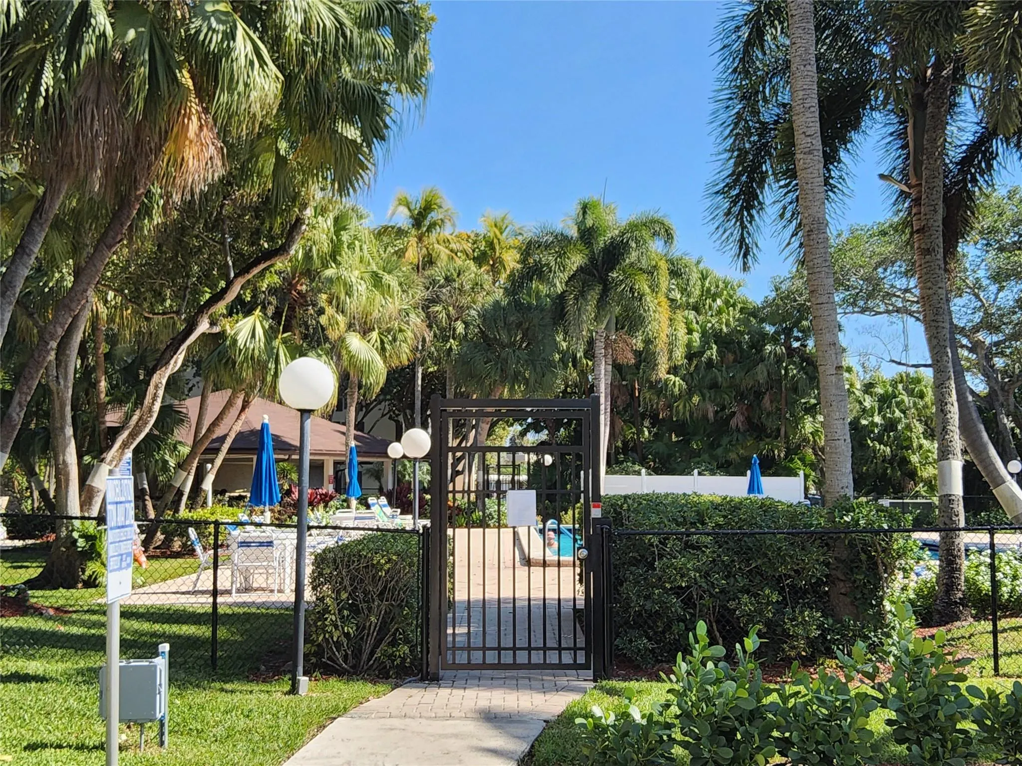 3151 S Palm Aire Dr, #301