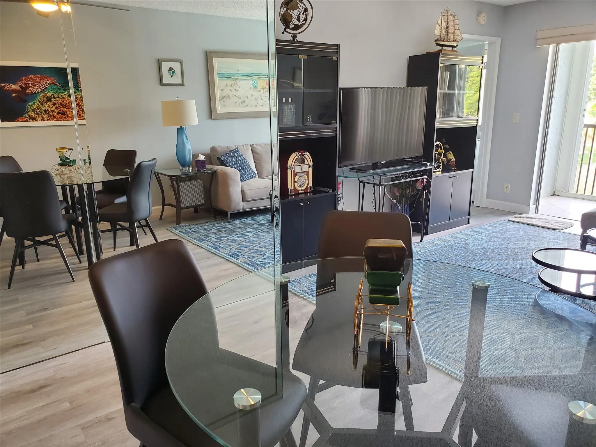 2220 N Cypress Bend Dr, #405