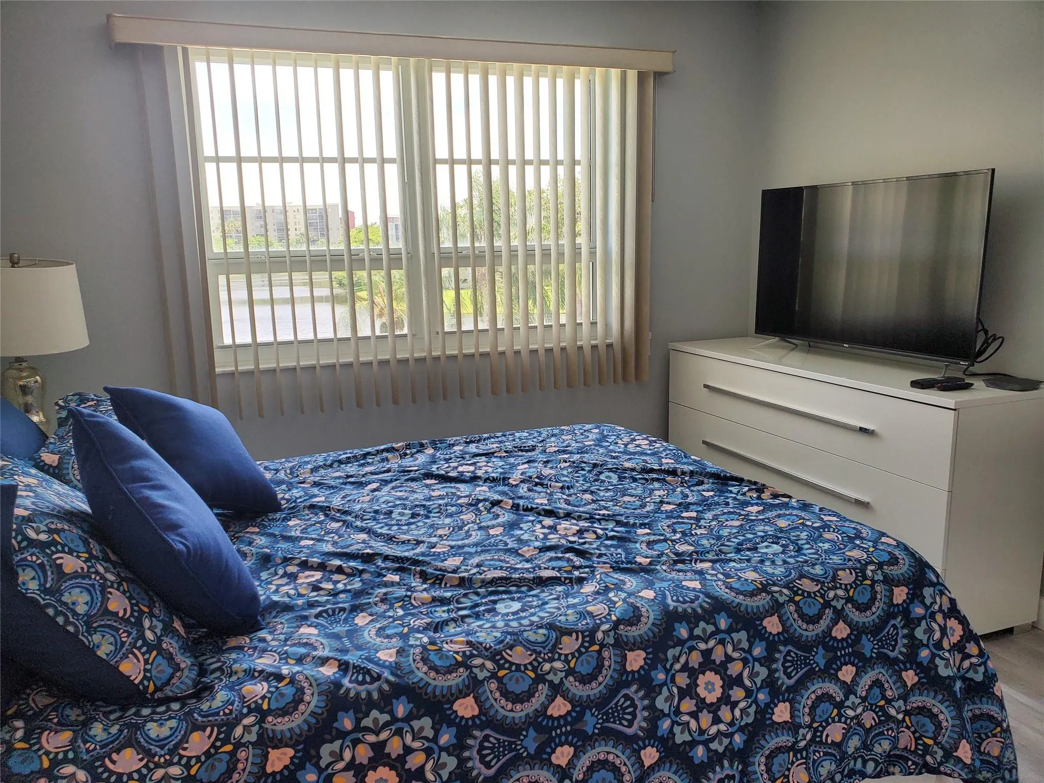 2220 N Cypress Bend Dr, #405
