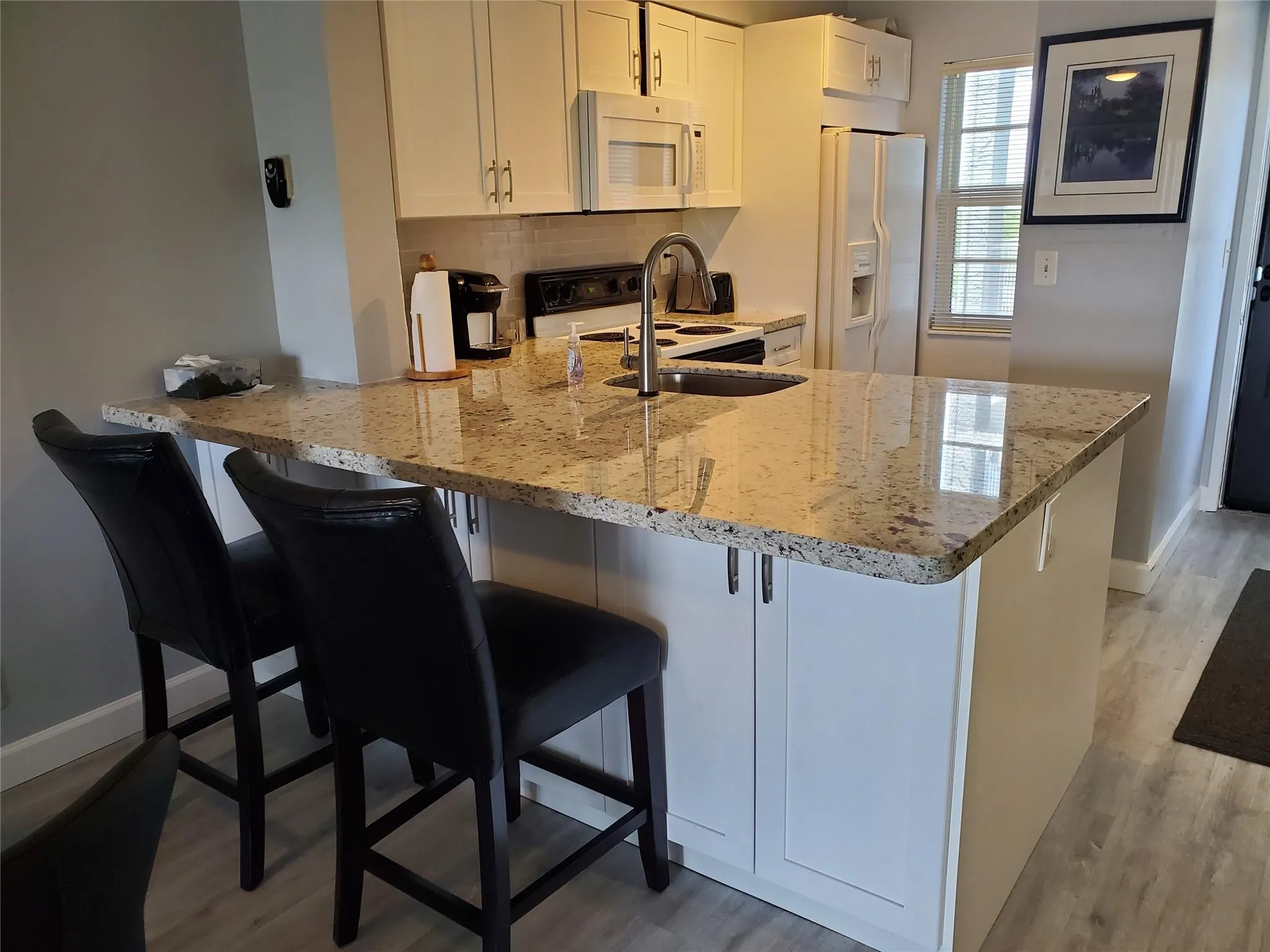 2220 N Cypress Bend Dr, #405