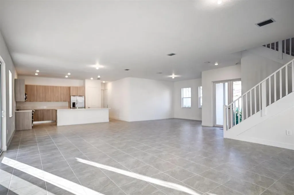 12328 SW 43 Street
