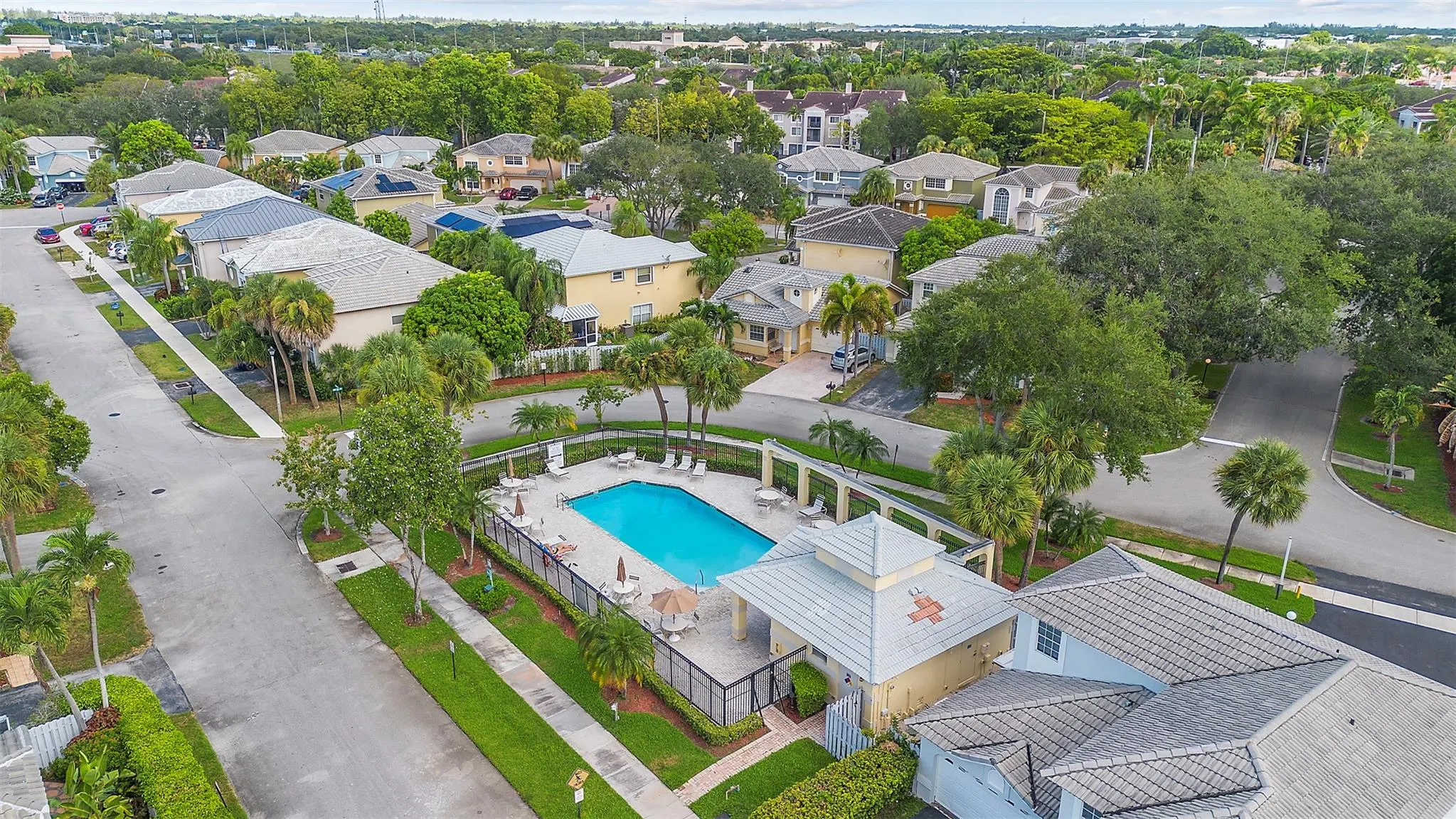 5371 NW 41st Way