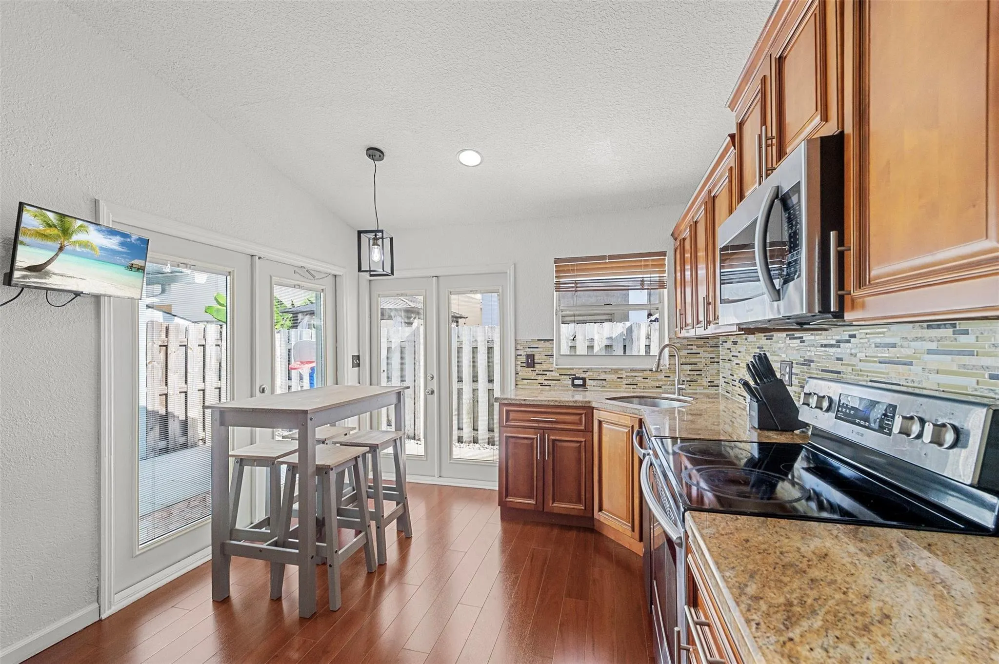5371 NW 41st Way