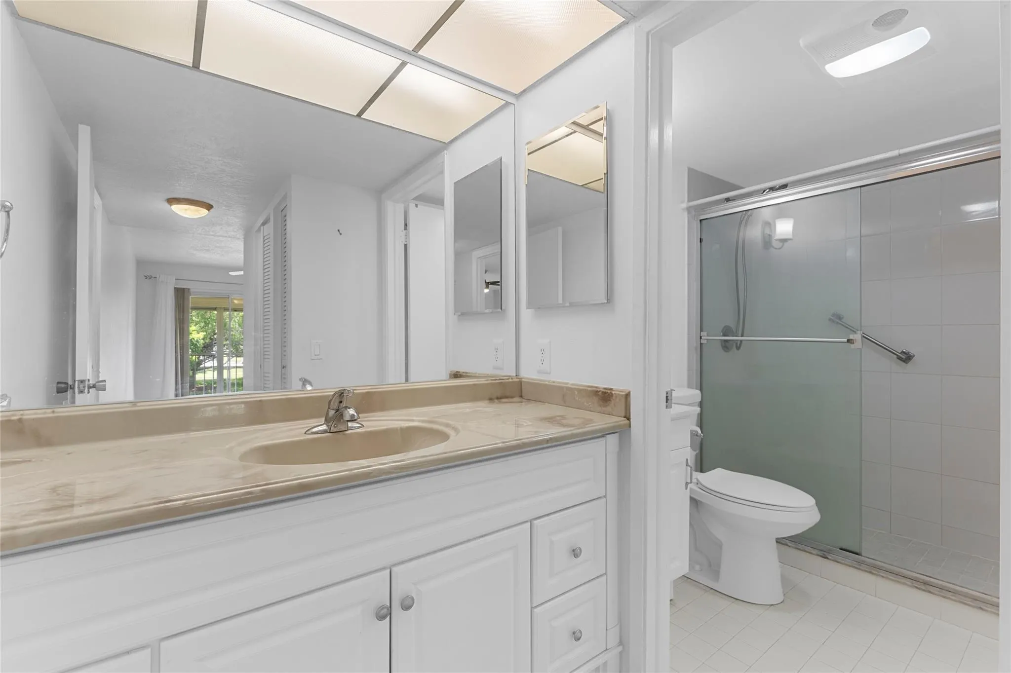 2701 Nassau Bnd, #D2
