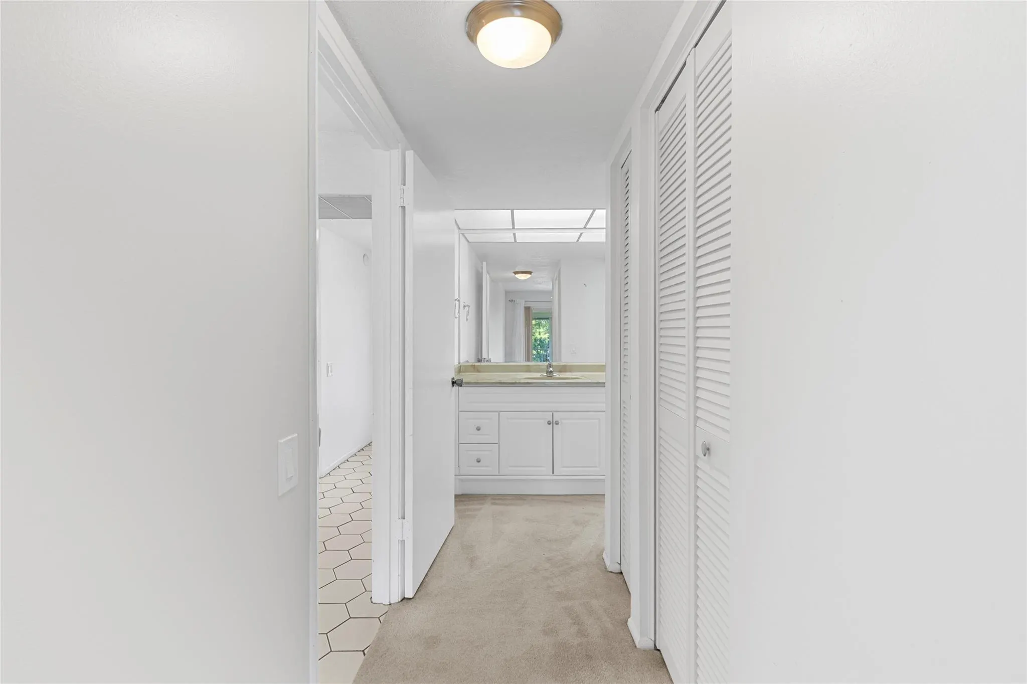 2701 Nassau Bnd, #D2