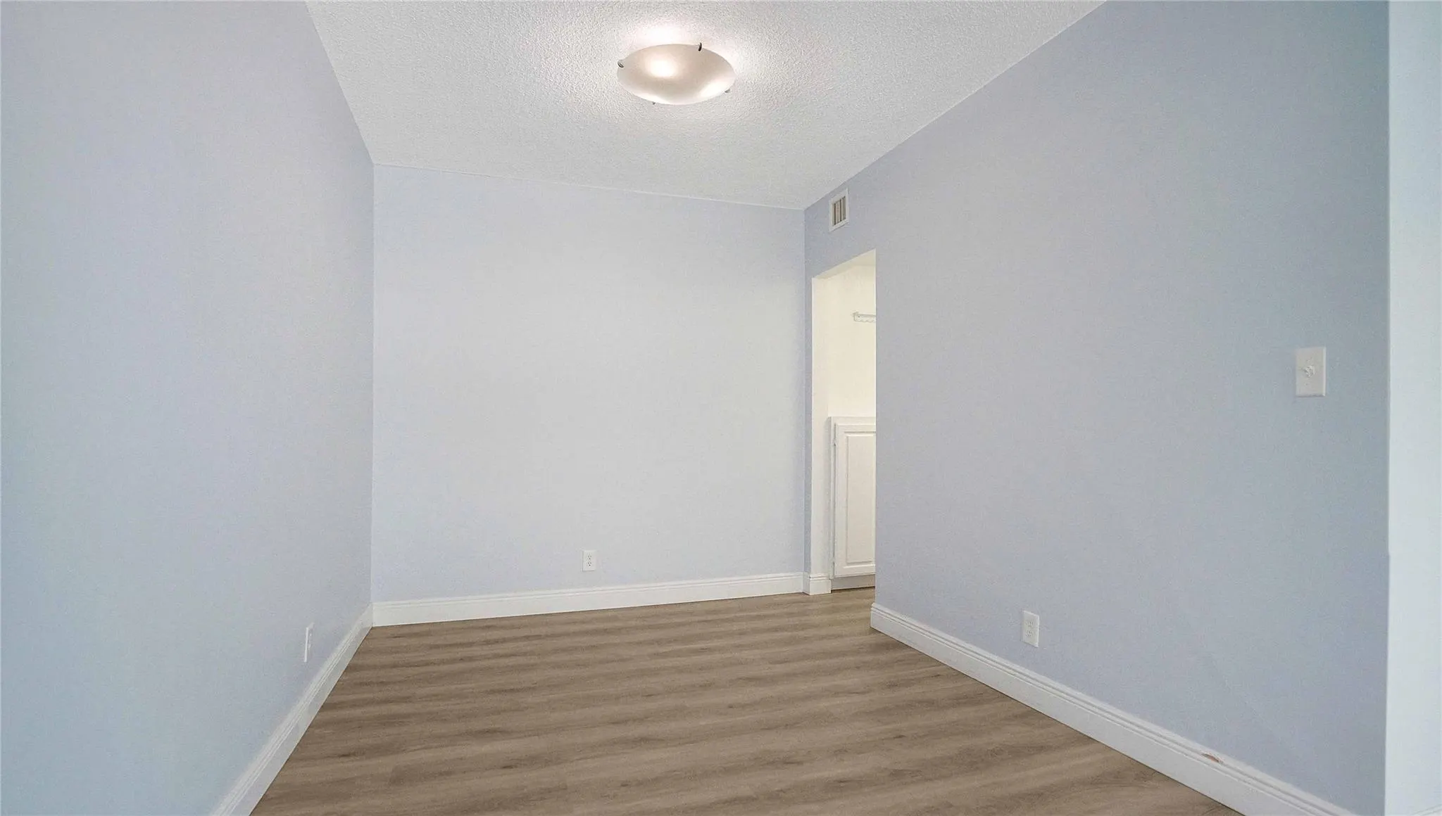 4010 Galt Ocean Dr, #214