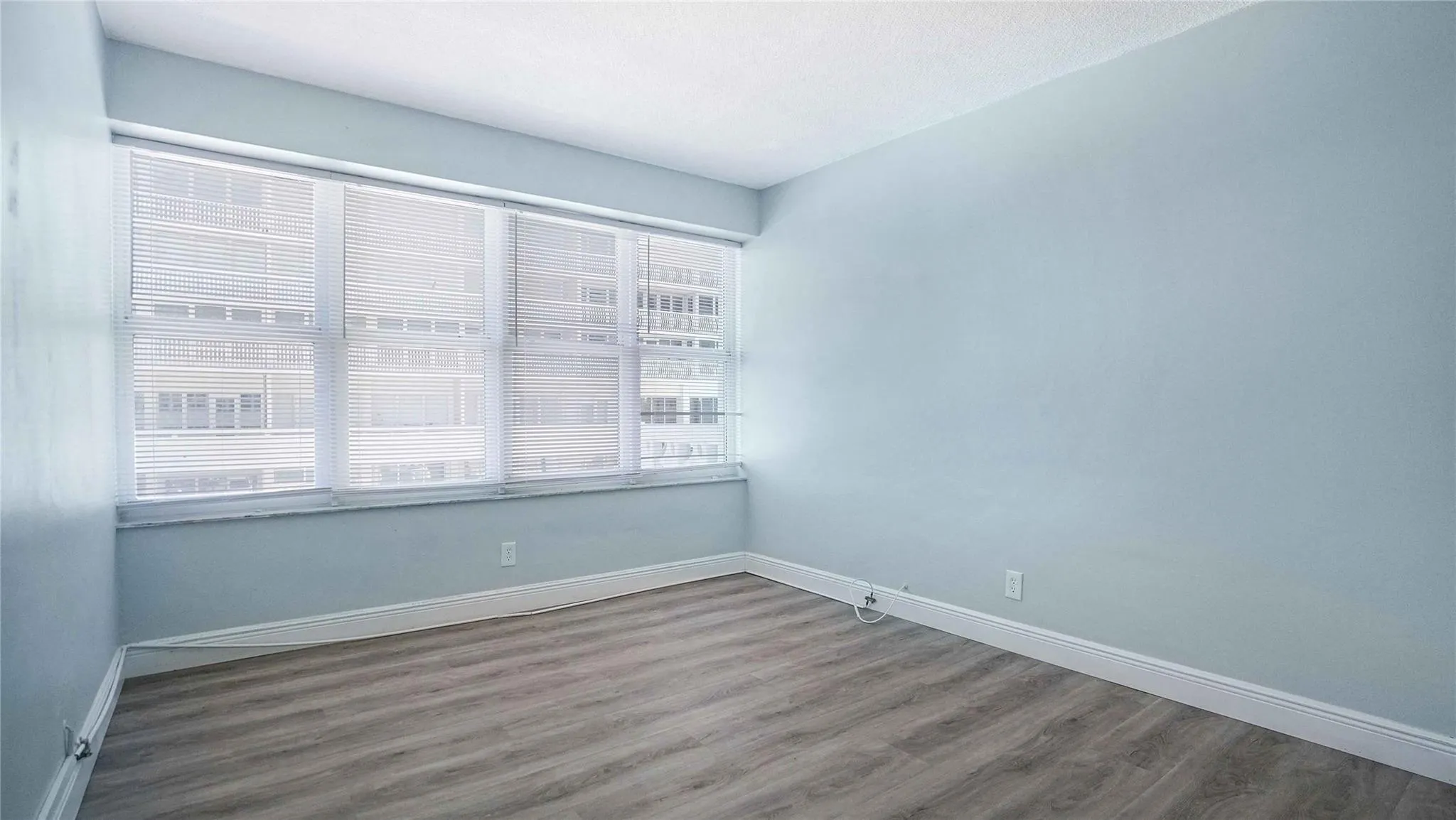 4010 Galt Ocean Dr, #214