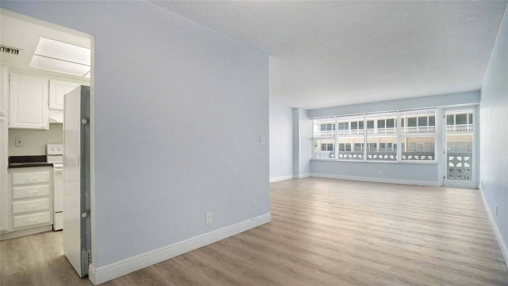 4010 Galt Ocean Dr, #214
