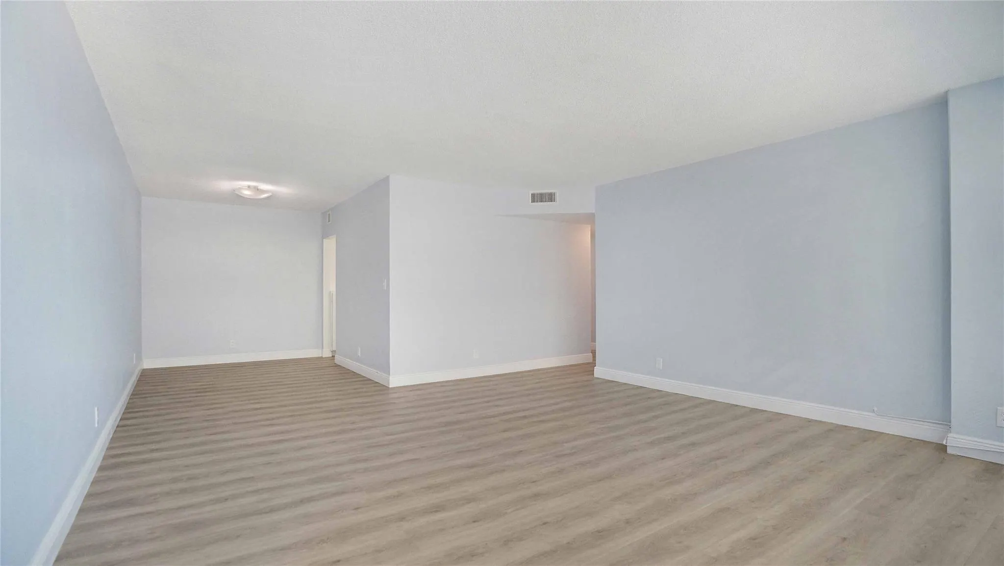 4010 Galt Ocean Dr, #214