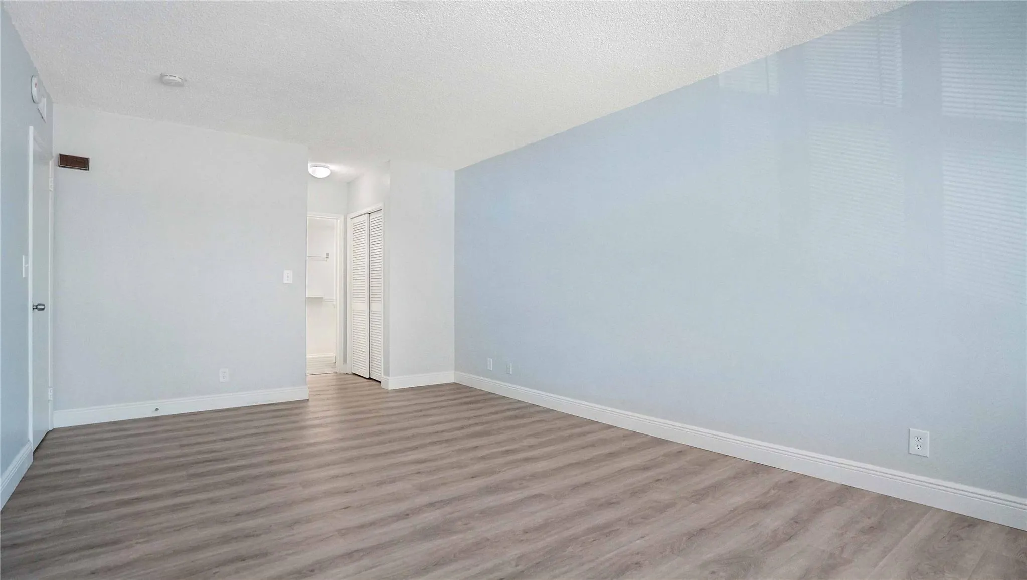 4010 Galt Ocean Dr, #214