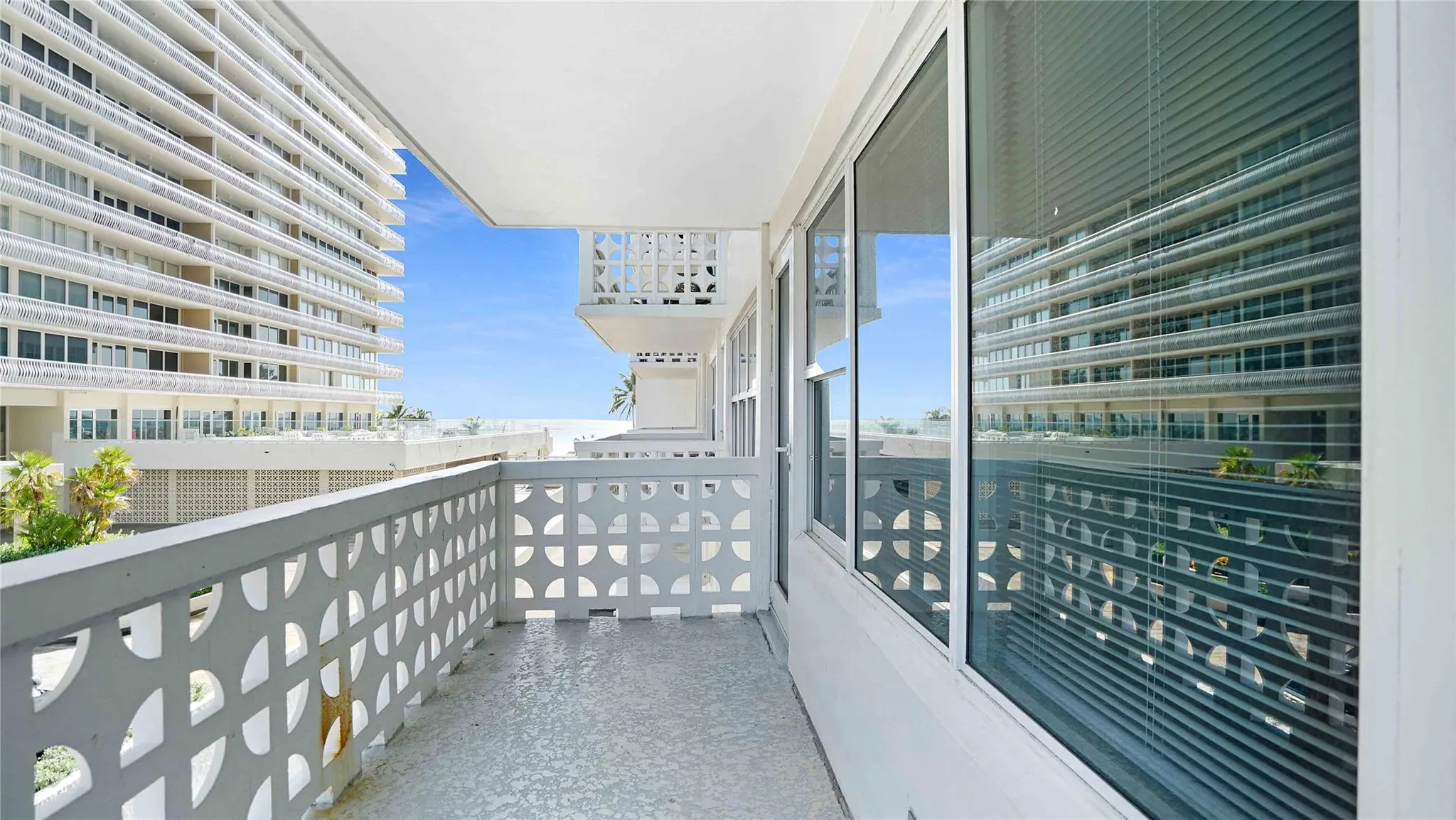 4010 Galt Ocean Dr, #214