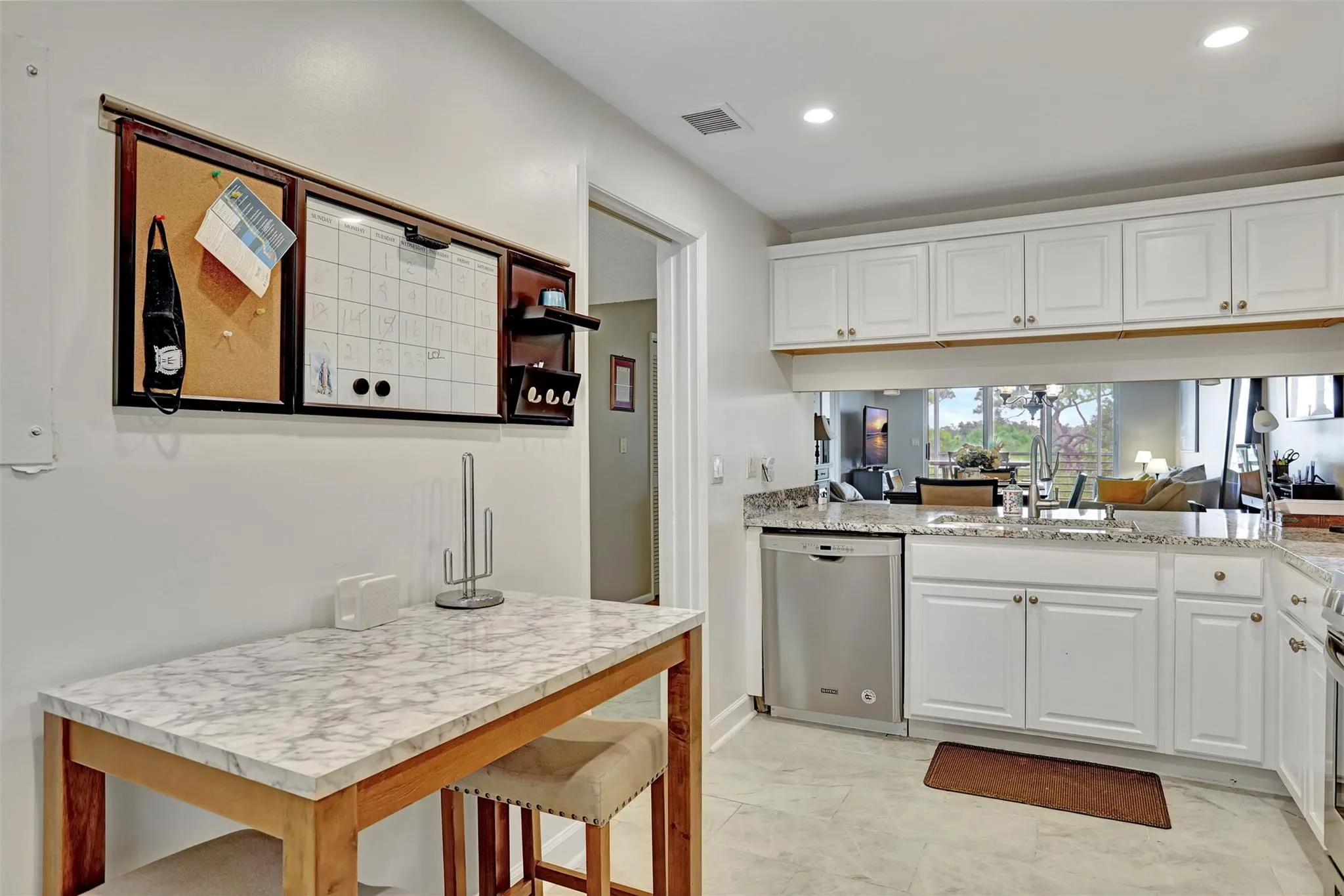 3503 Oaks Way, #405