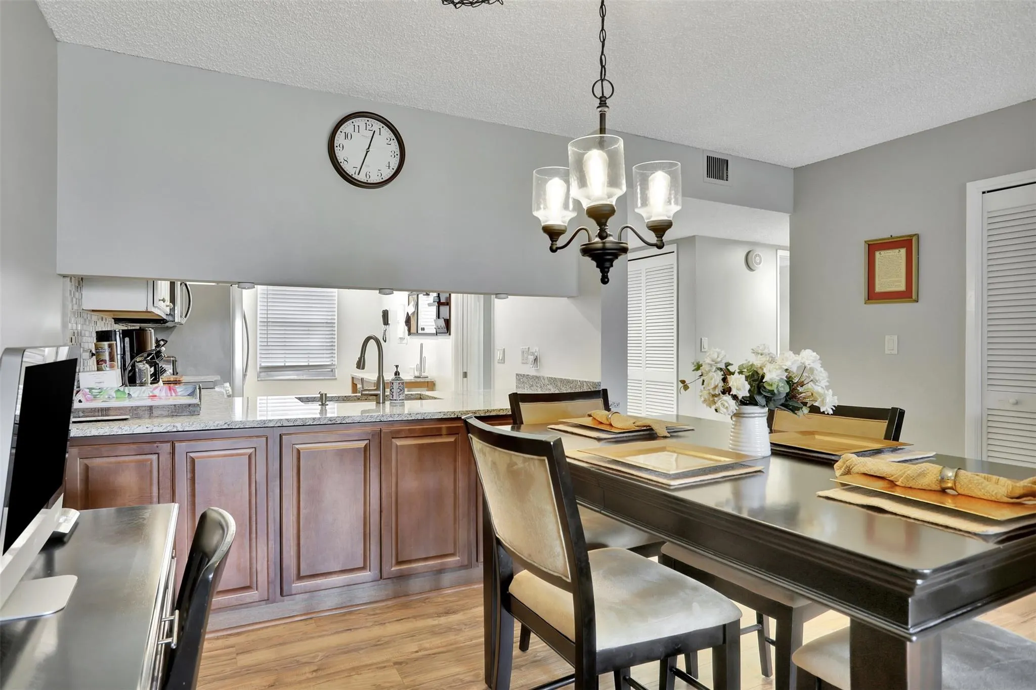 3503 Oaks Way, #405