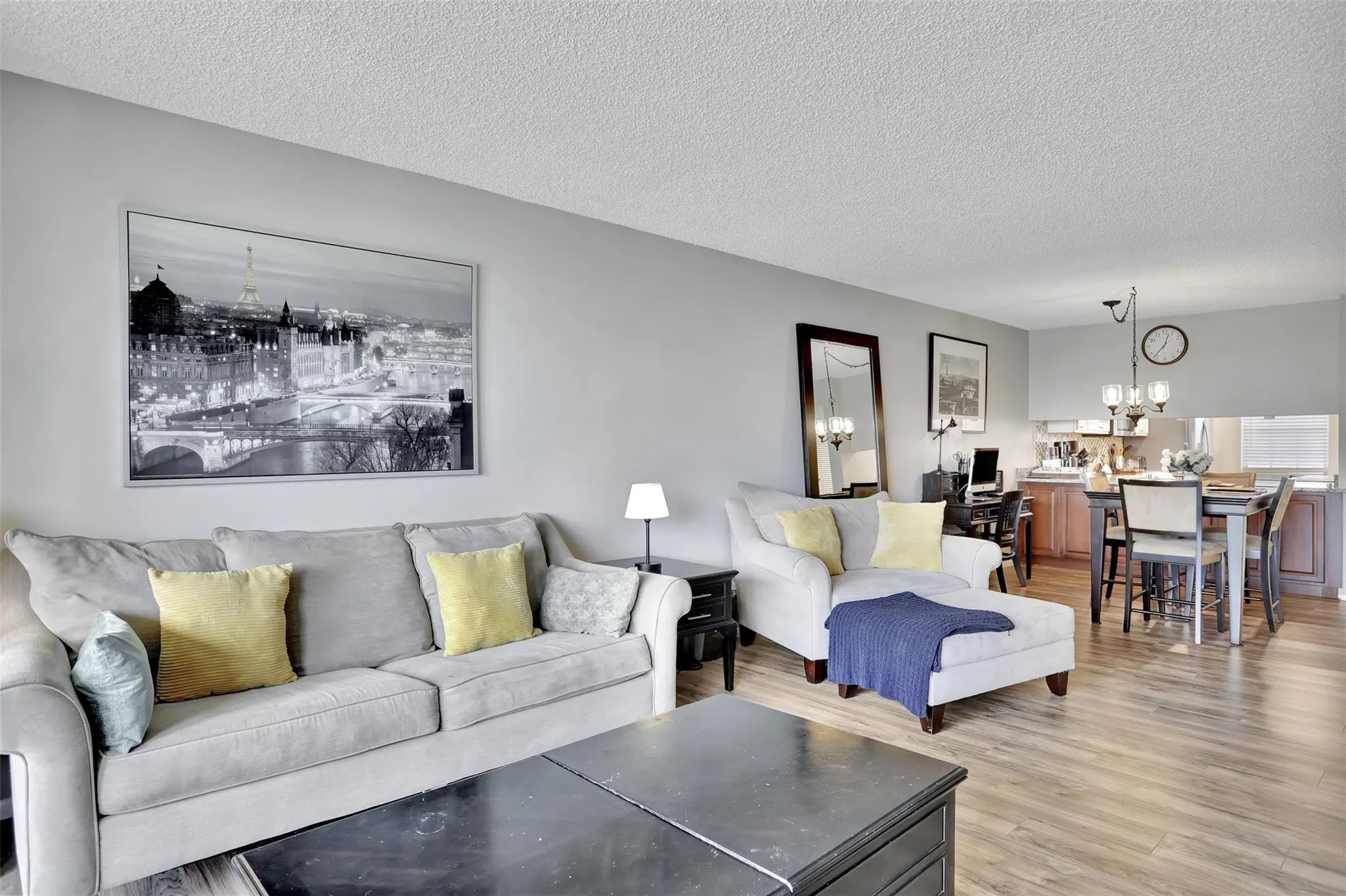3503 Oaks Way, #405
