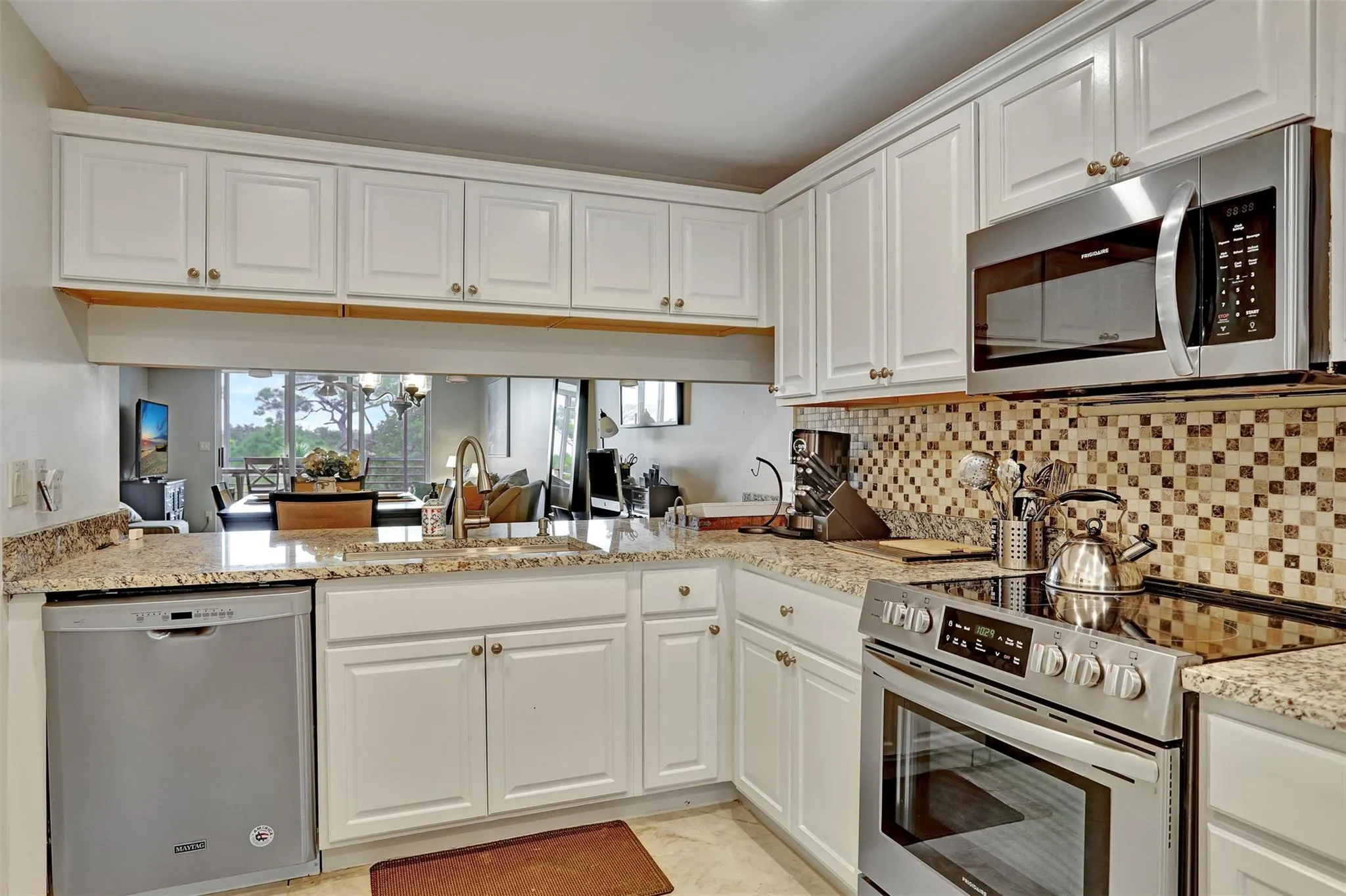 3503 Oaks Way, #405