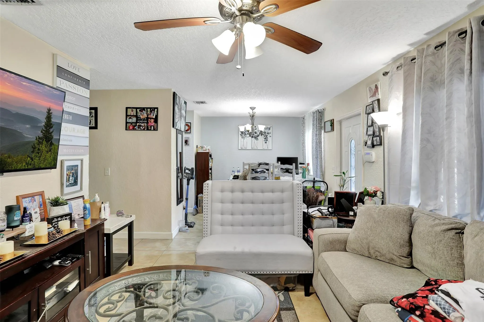 560 NW 21st Ct