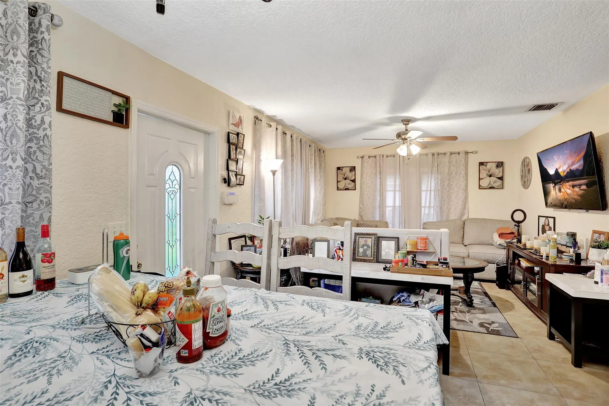 560 NW 21st Ct