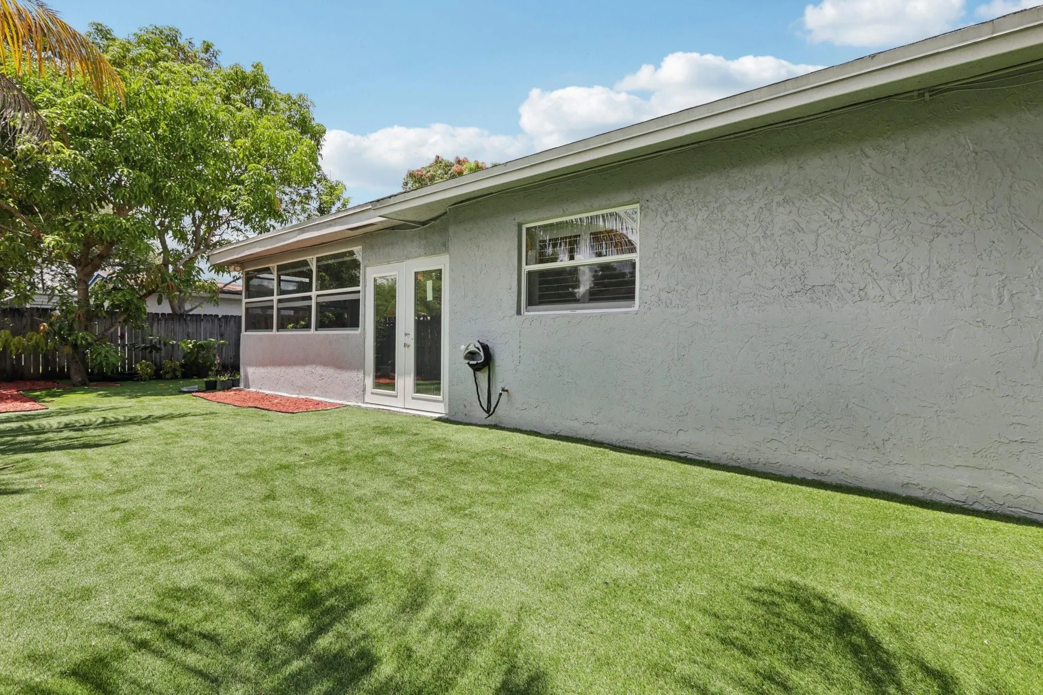 7820 NW 45th St