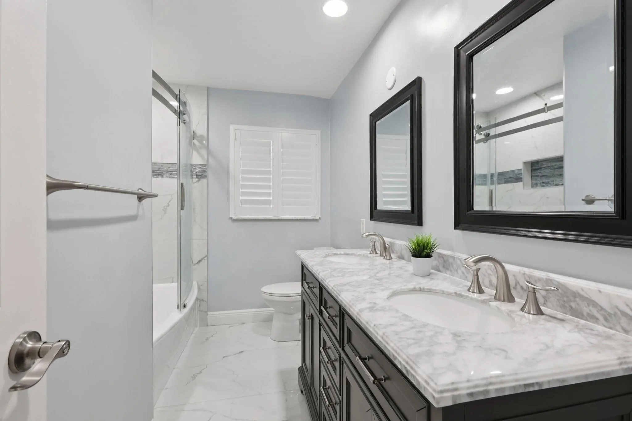 7820 NW 45th St
