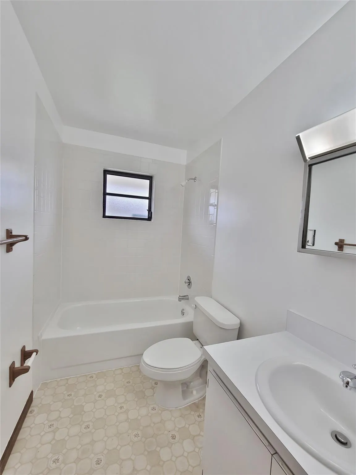 203 N 59th Ave