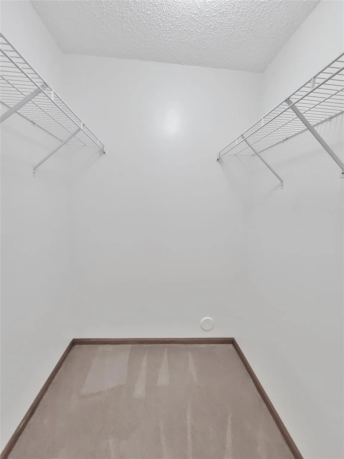 203 N 59th Ave
