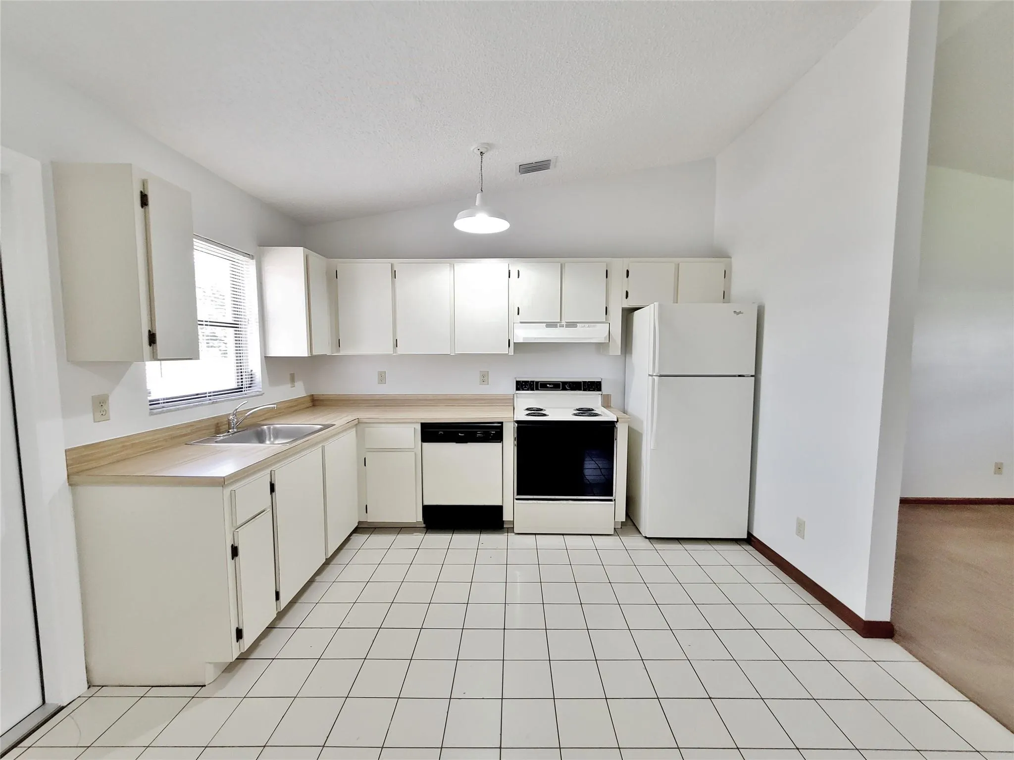 203 N 59th Ave