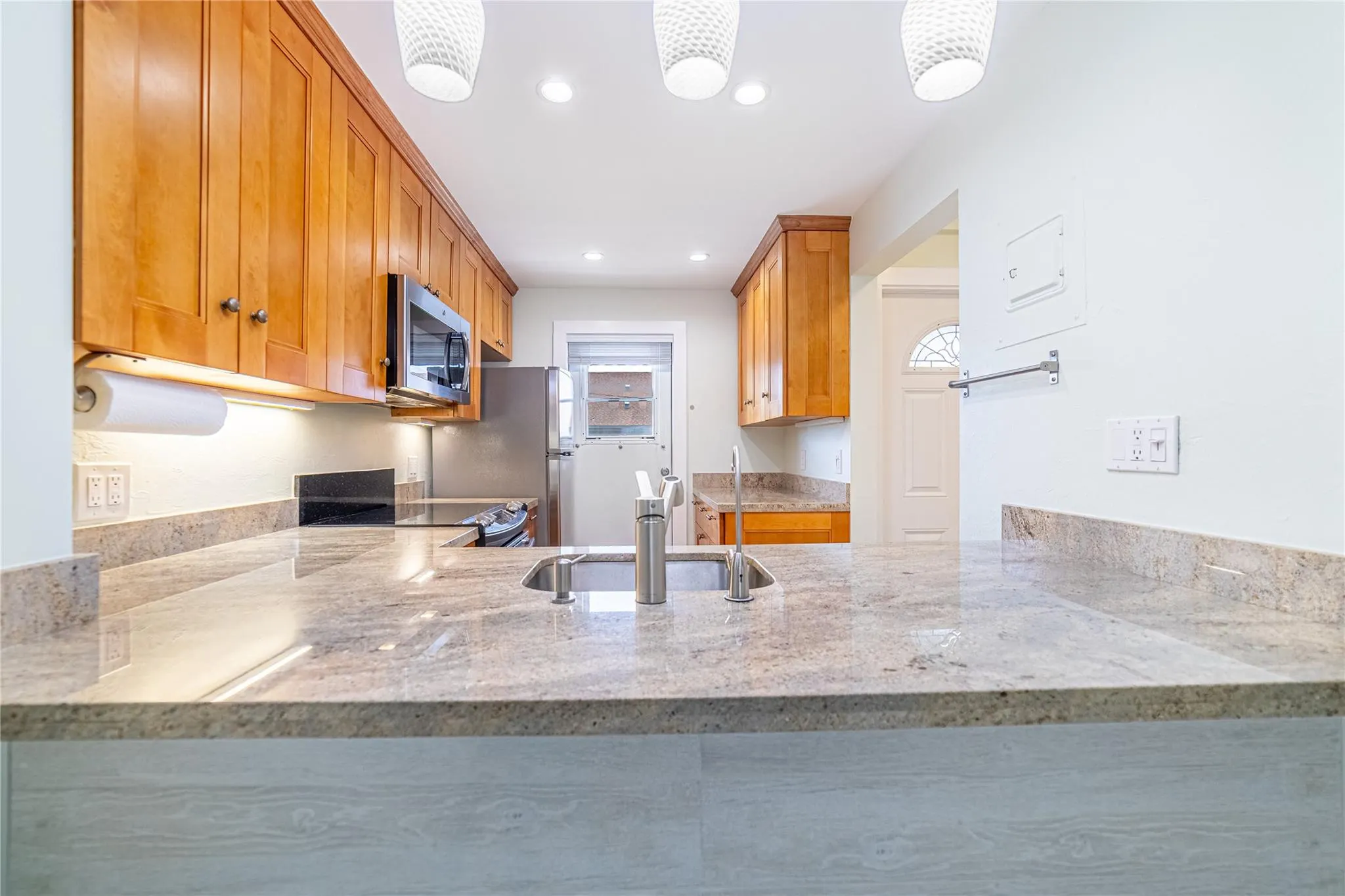 1951 NE 39th St, #256