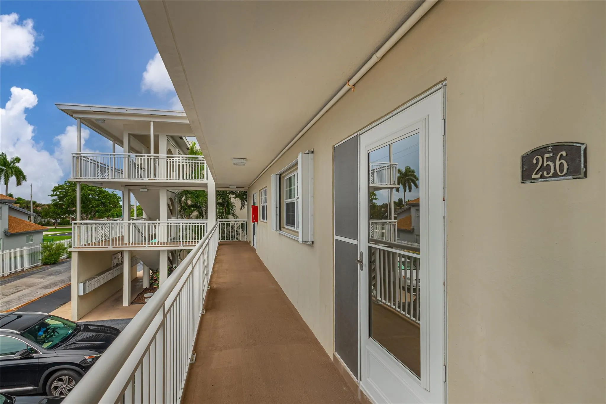 1951 NE 39th St, #256