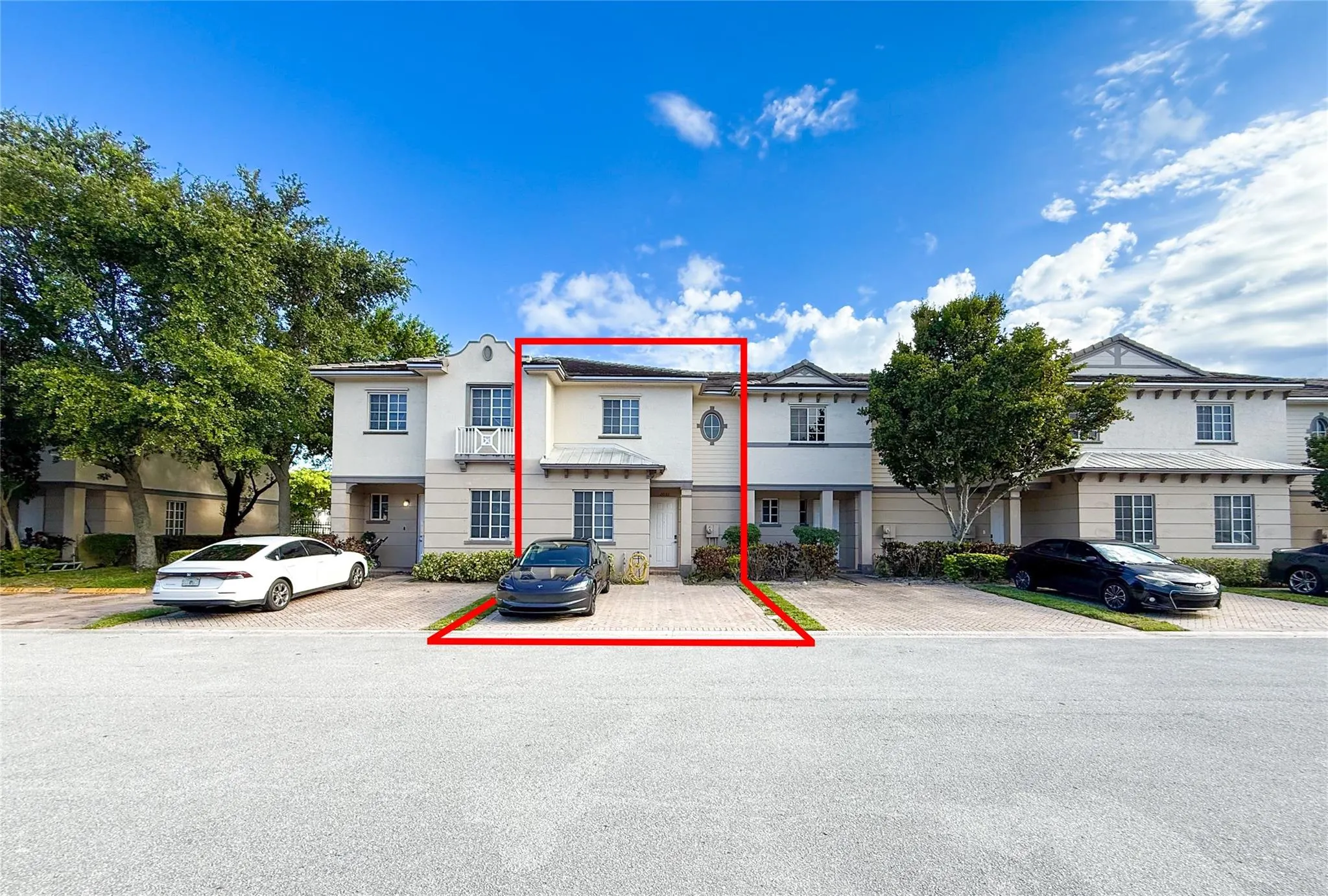 2033 Nassau Drive