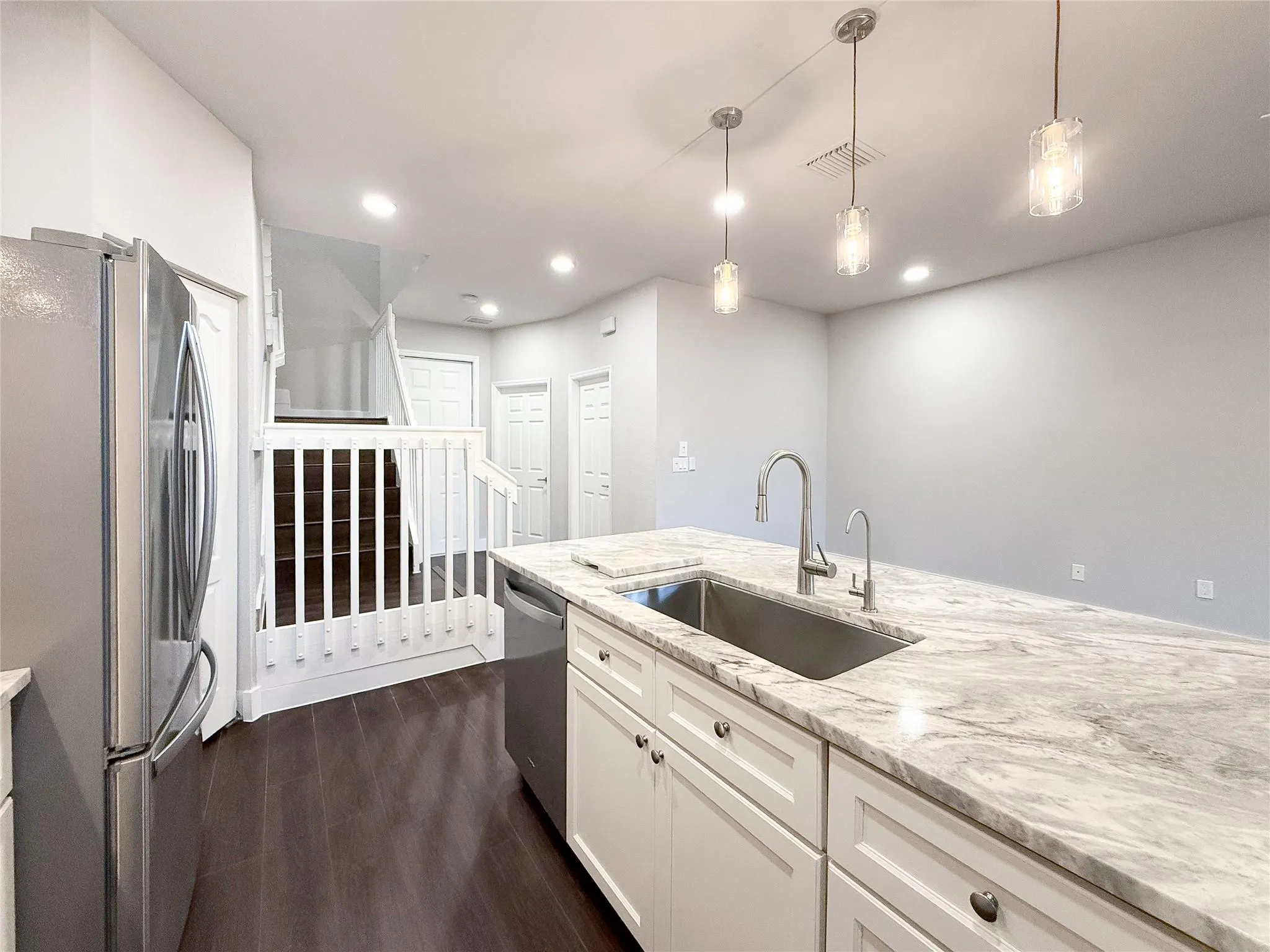 2033 Nassau Drive