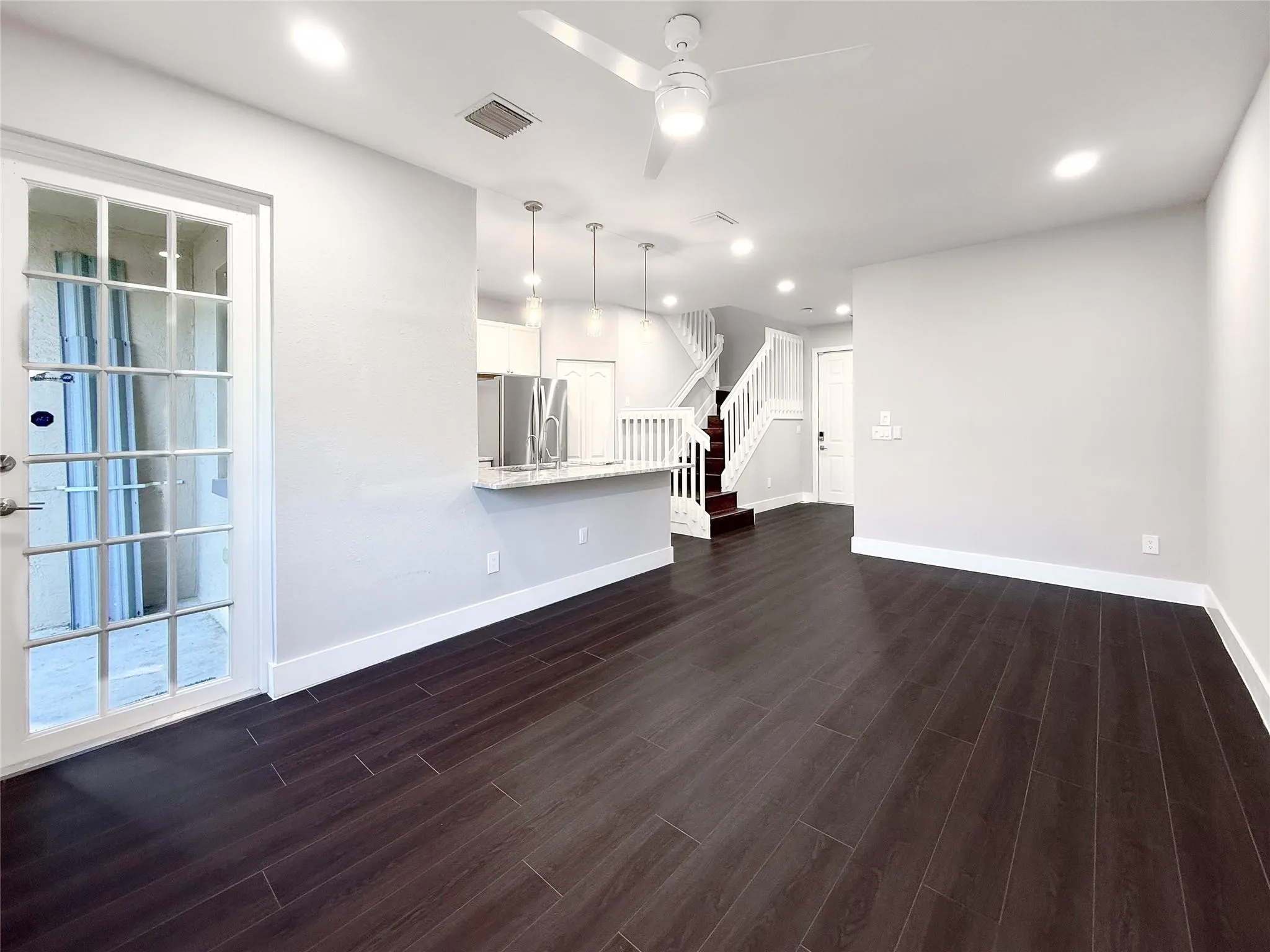 2033 Nassau Drive