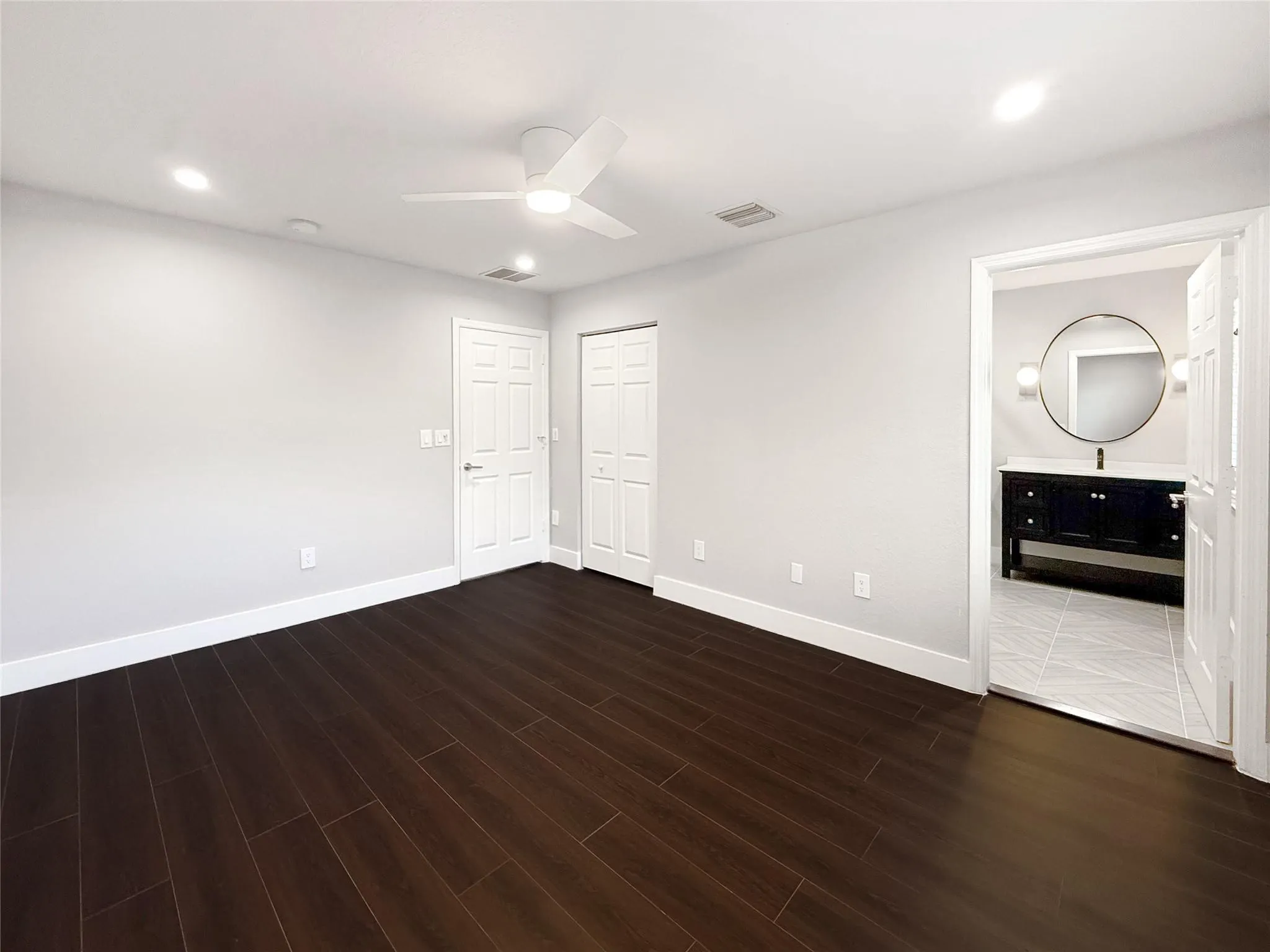 2033 Nassau Drive