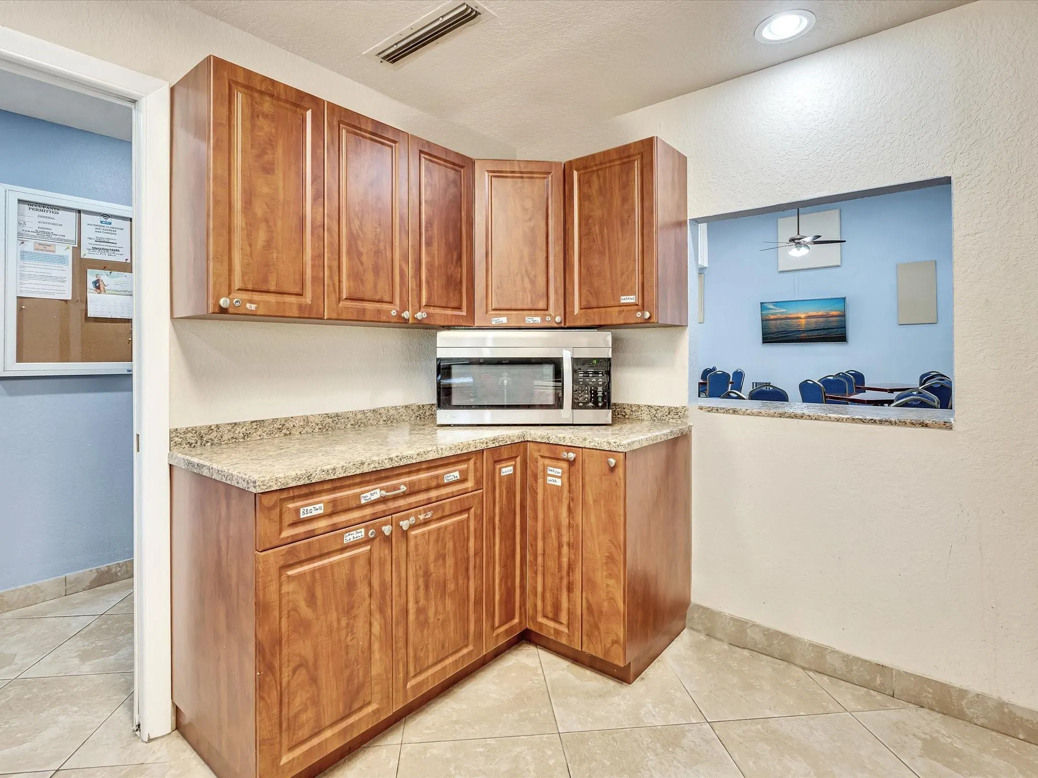 14426 Amberly Ln, #108