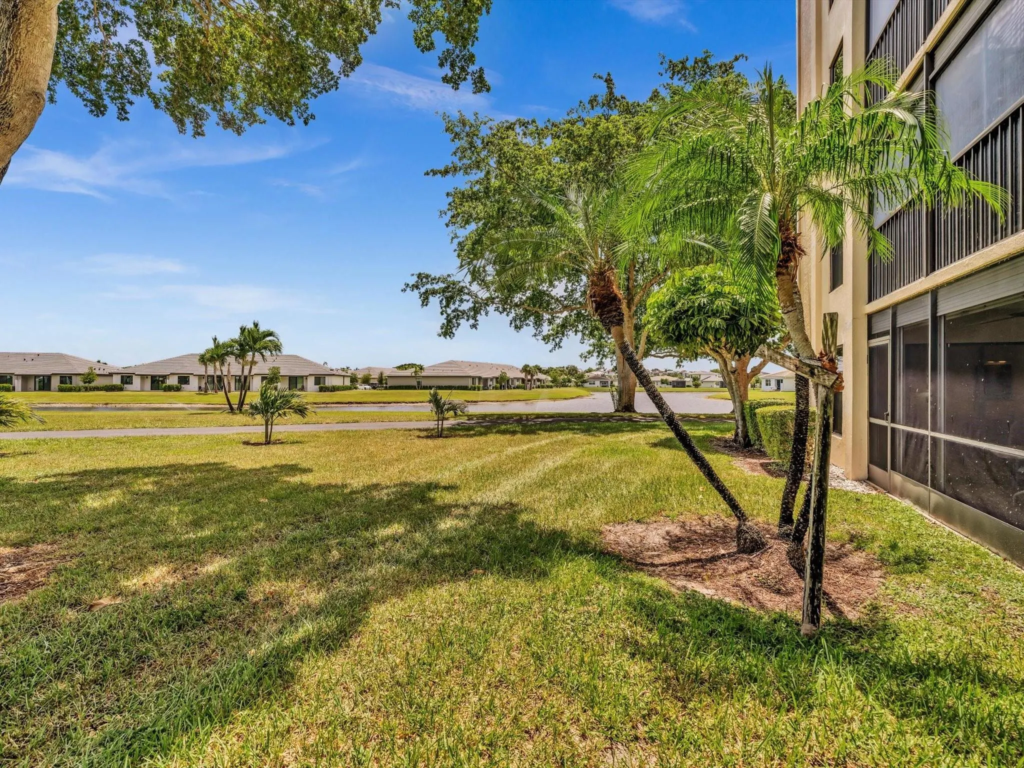 14426 Amberly Ln, #108