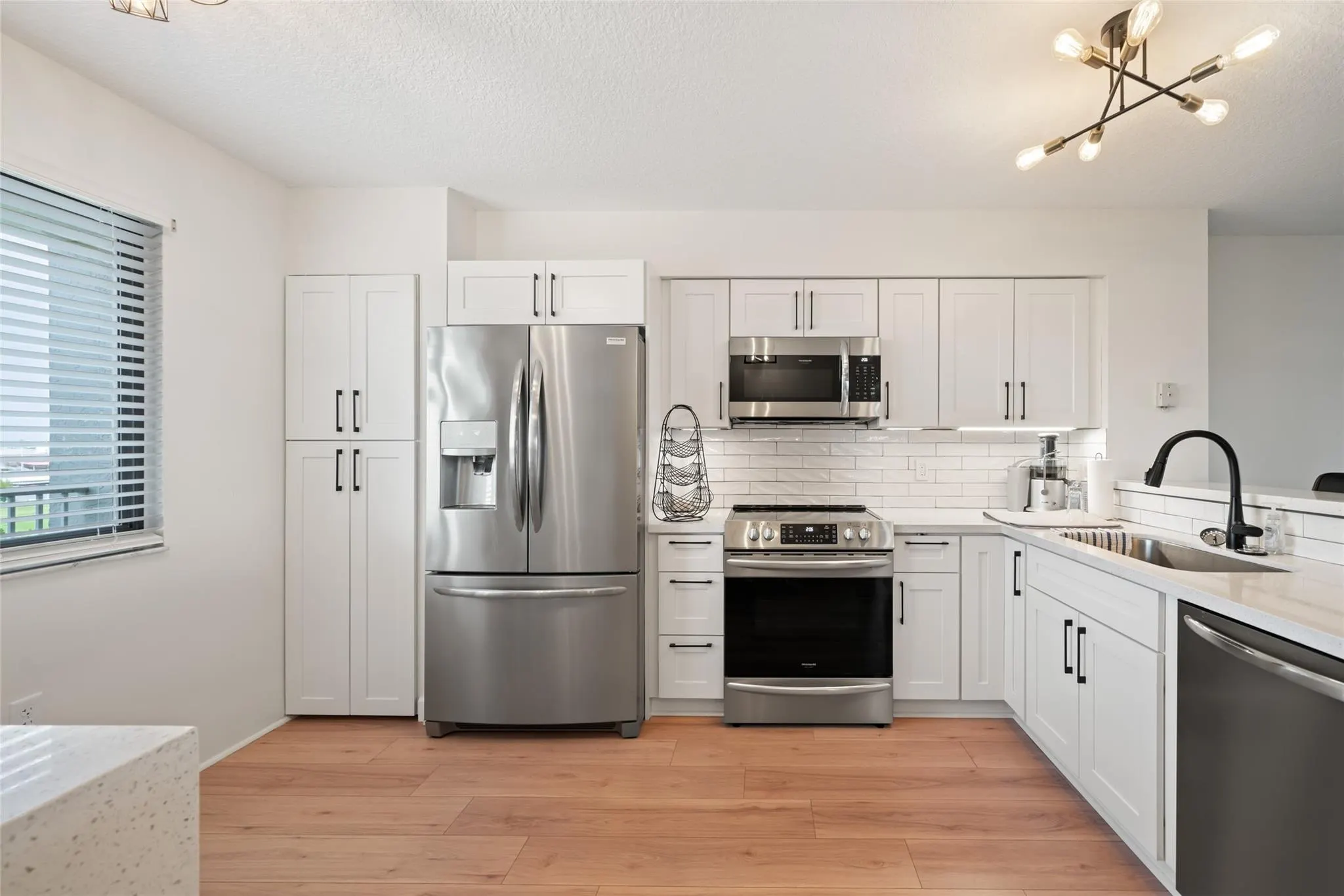 2240 N Cypress Bend Dr, #802
