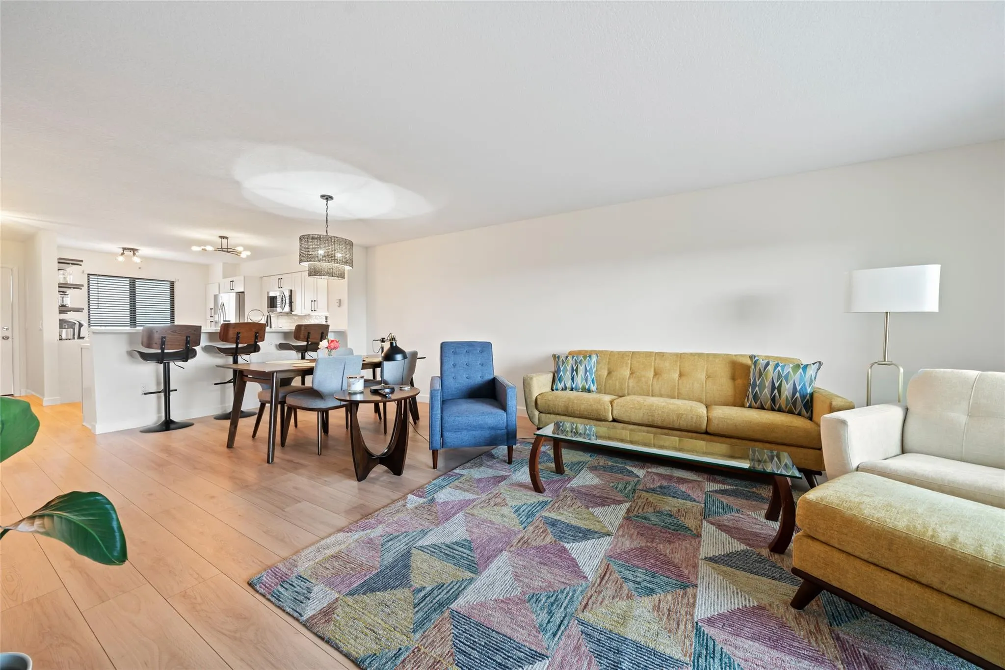 2240 N Cypress Bend Dr, #802