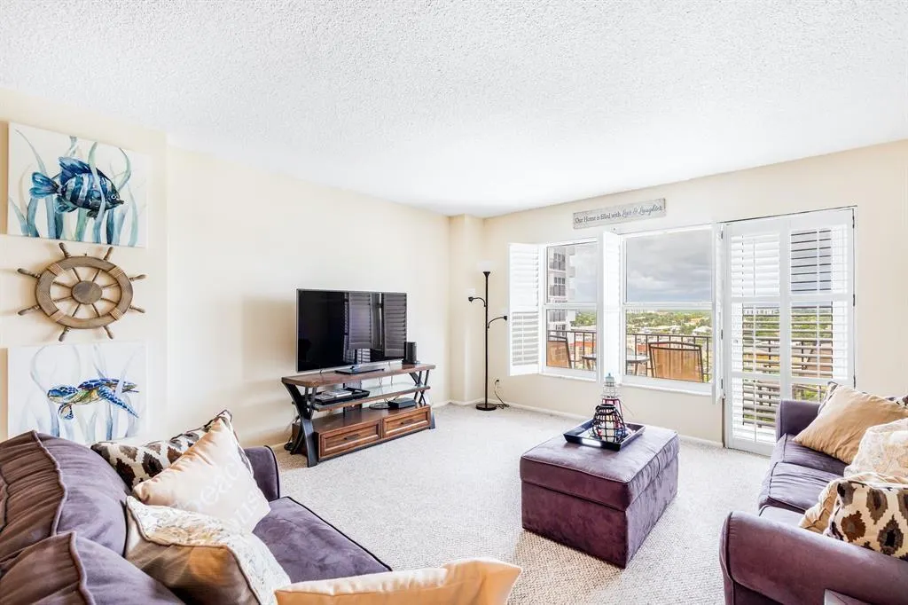 405 N Ocean Blvd, #915