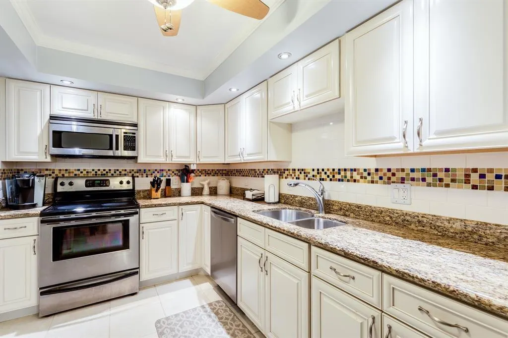405 N Ocean Blvd, #915