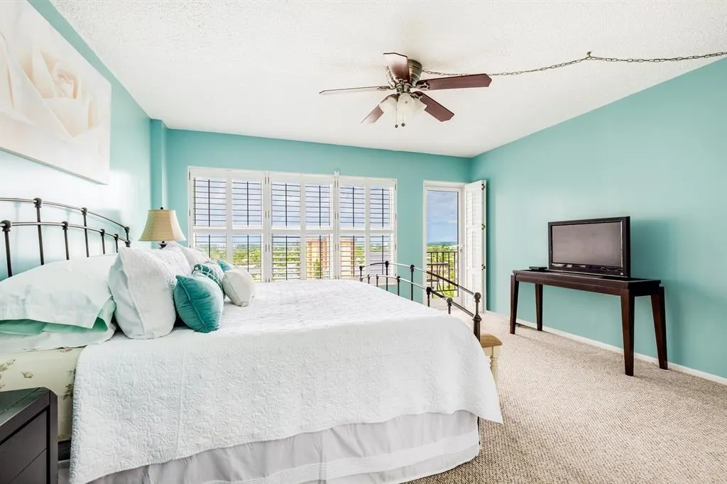 405 N Ocean Blvd, #915