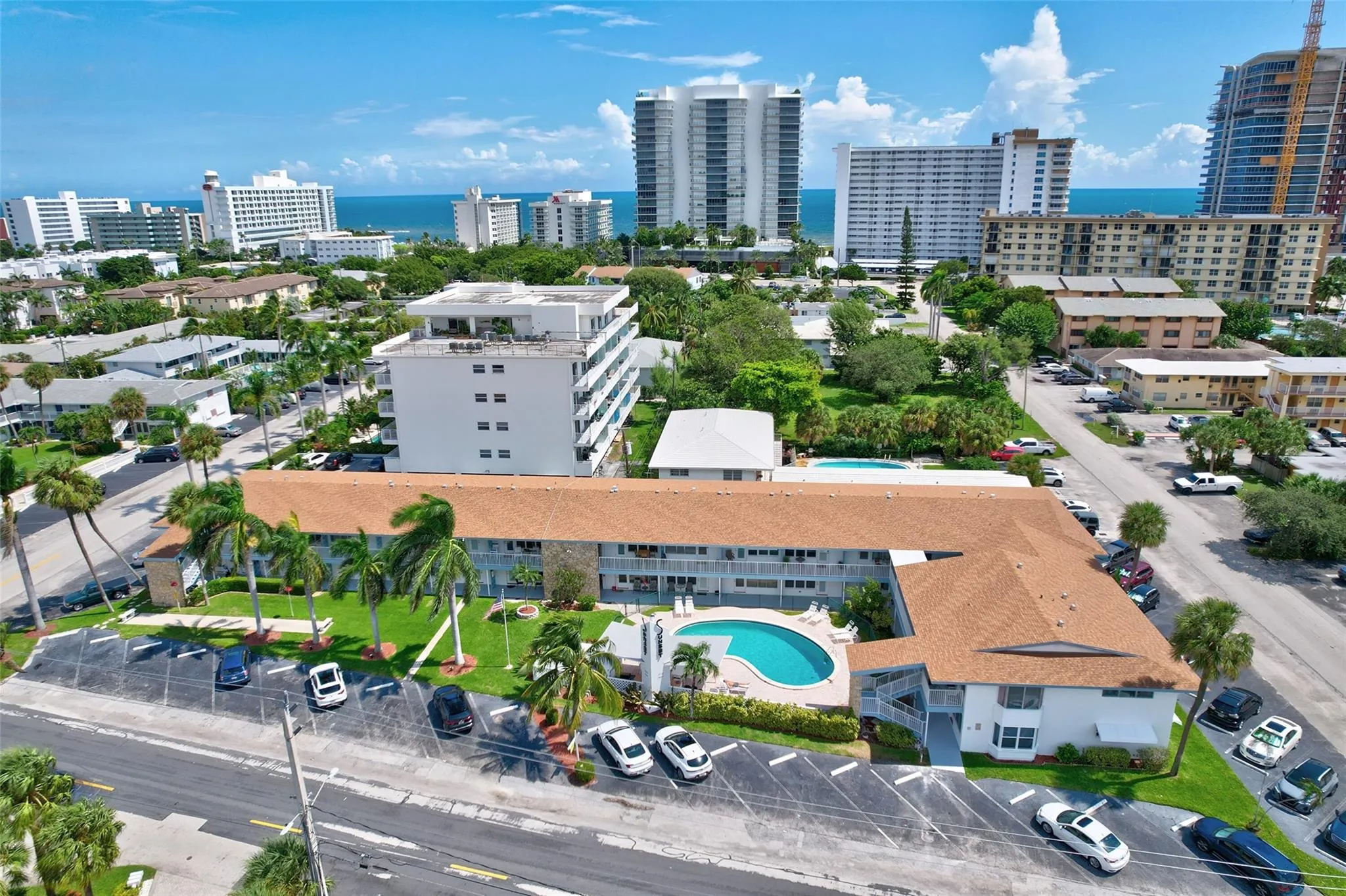 1110 N Riverside Dr, #14