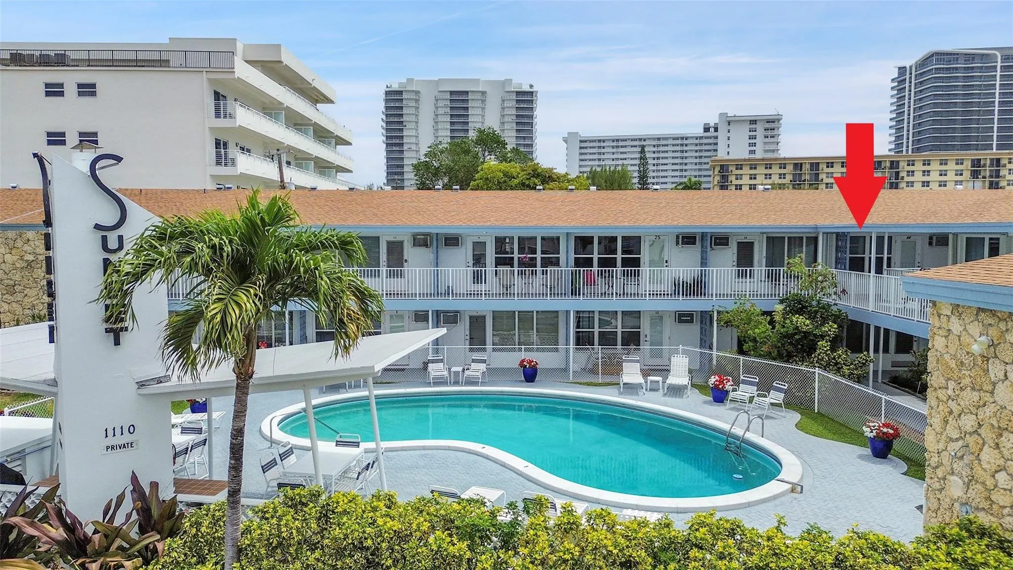 1110 N Riverside Dr, #14