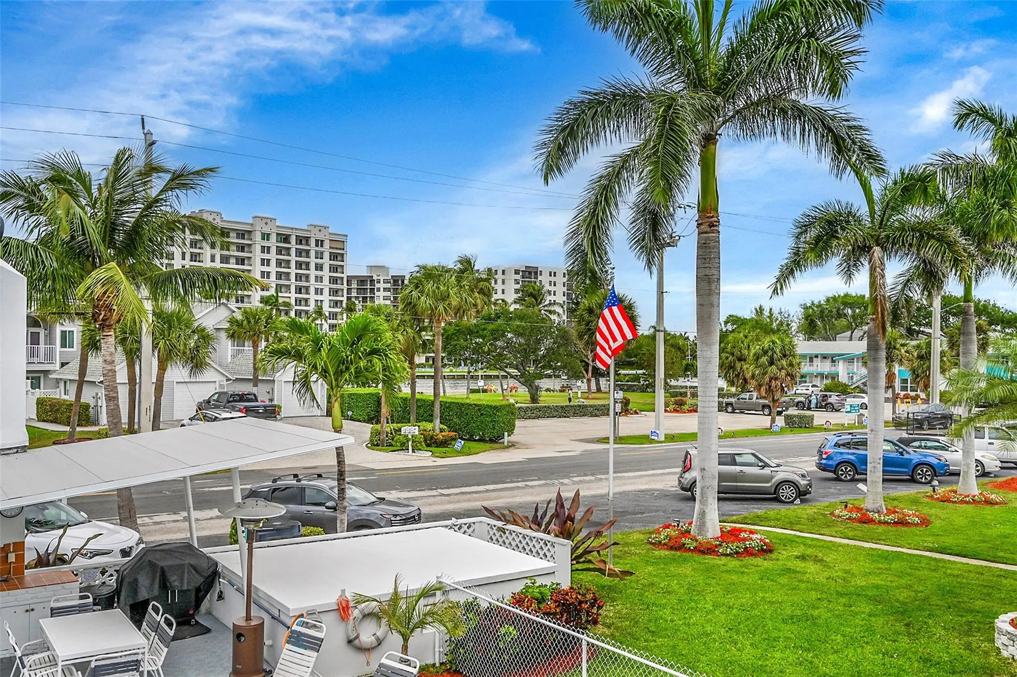 1110 N Riverside Dr, #14