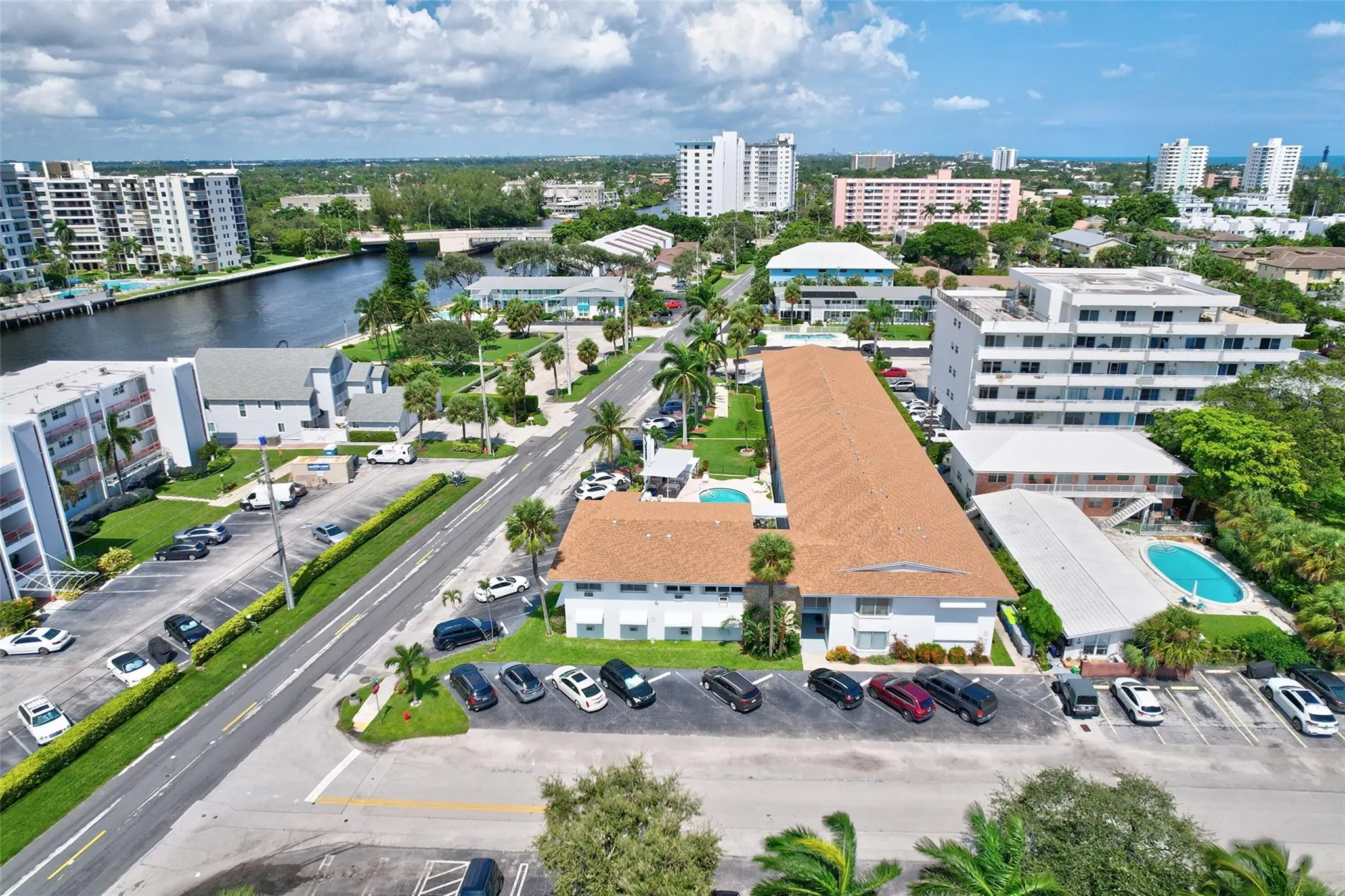 1110 N Riverside Dr, #14