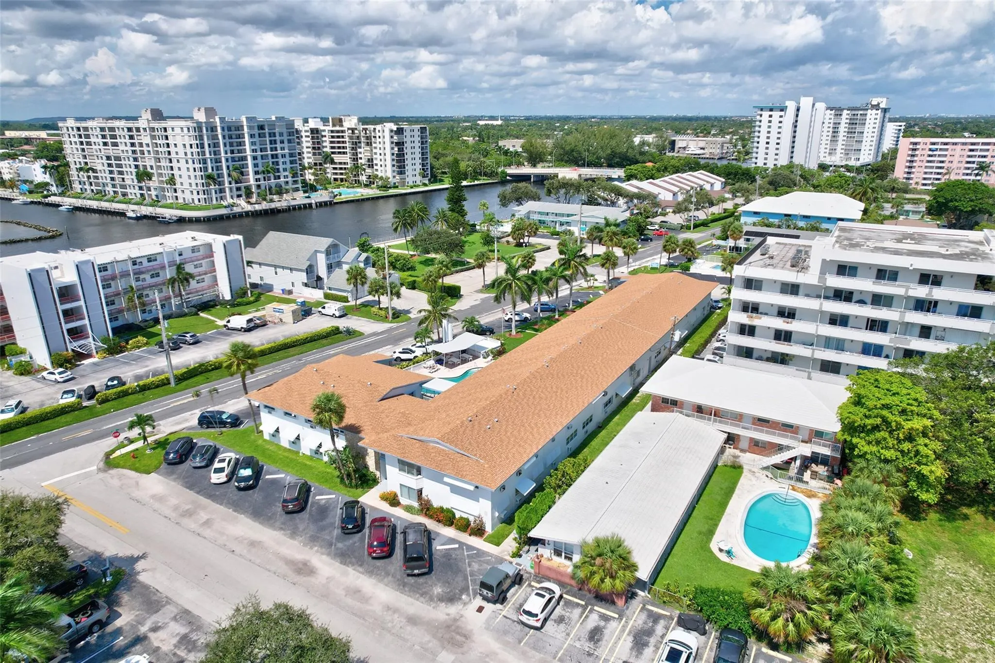 1110 N Riverside Dr, #14