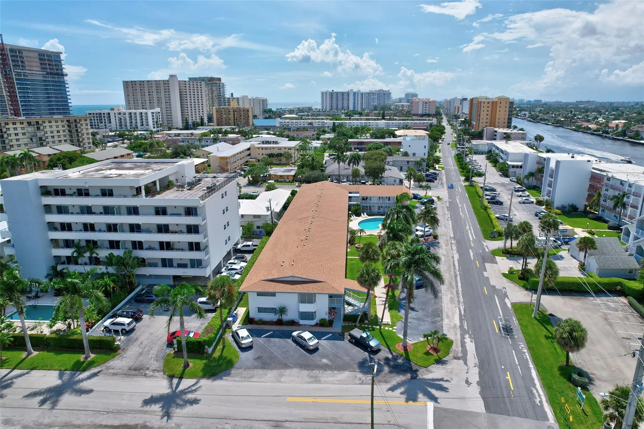 1110 N Riverside Dr, #14